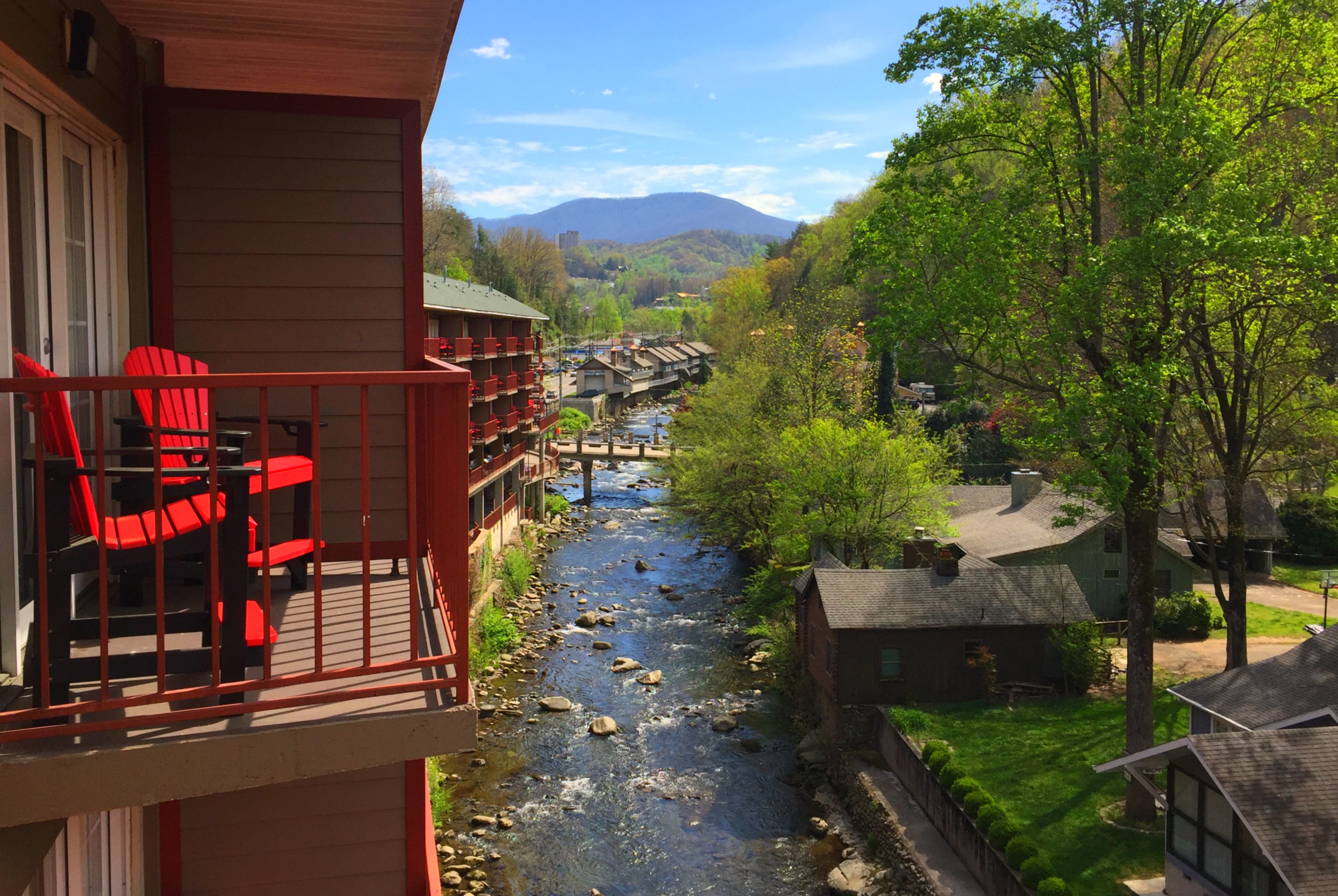 Baymont by Wyndham Gatlinburg On The River Gatlinburg, TN Hotels