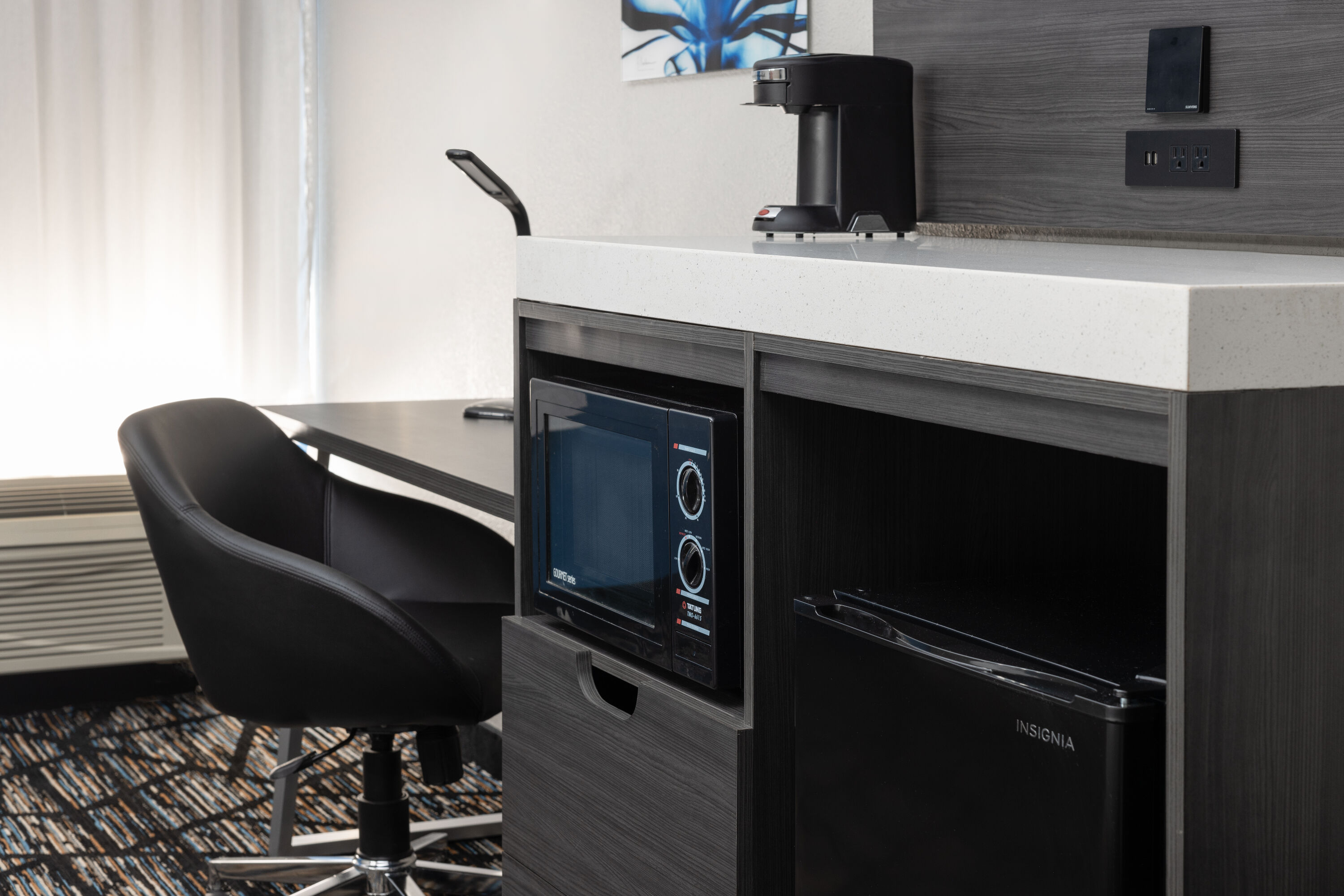 Guest room at the Baymont by Wyndham La Vergne/Nashville I-24 East in La Vergne, Tennessee