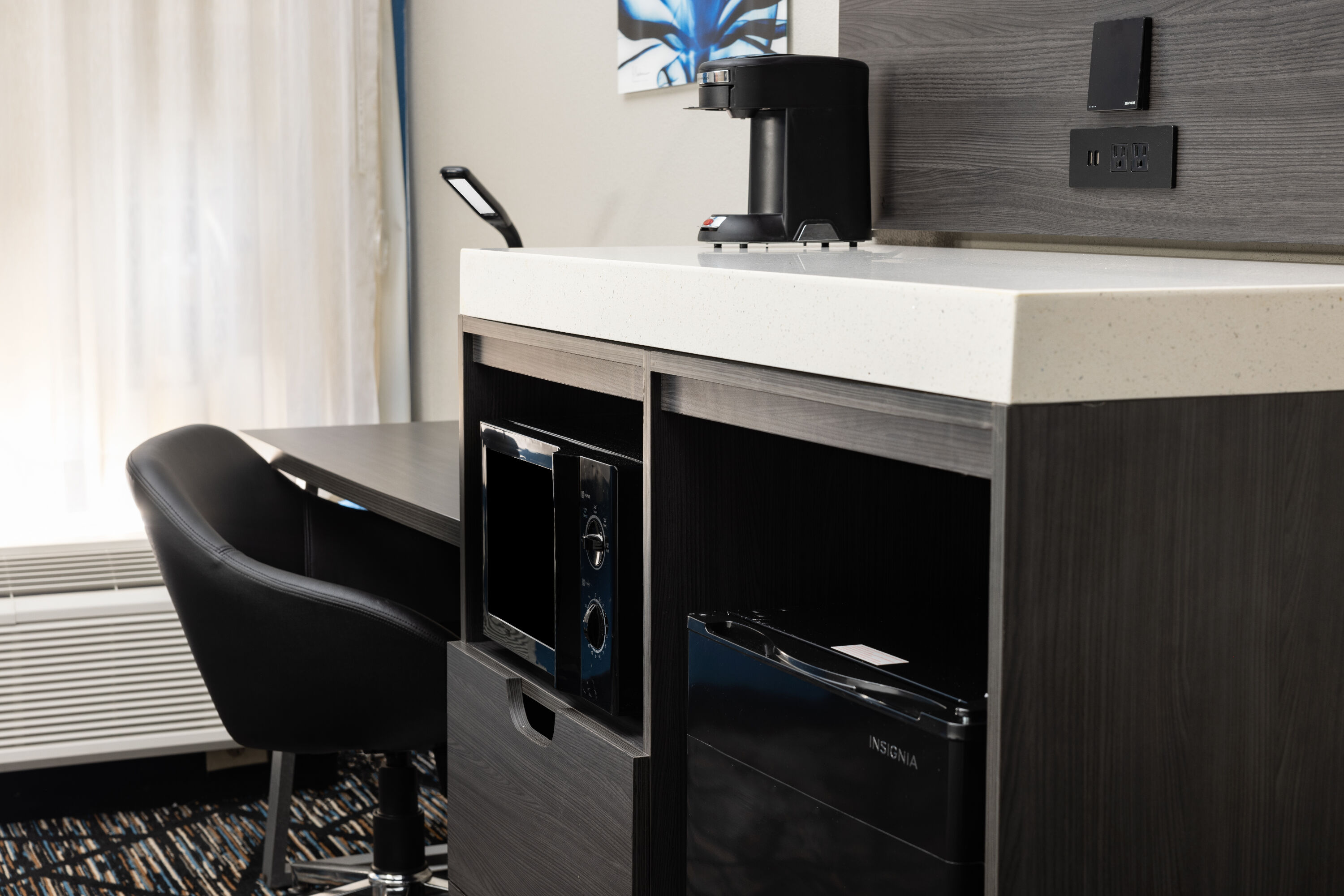 Guest room at the Baymont by Wyndham La Vergne/Nashville I-24 East in La Vergne, Tennessee