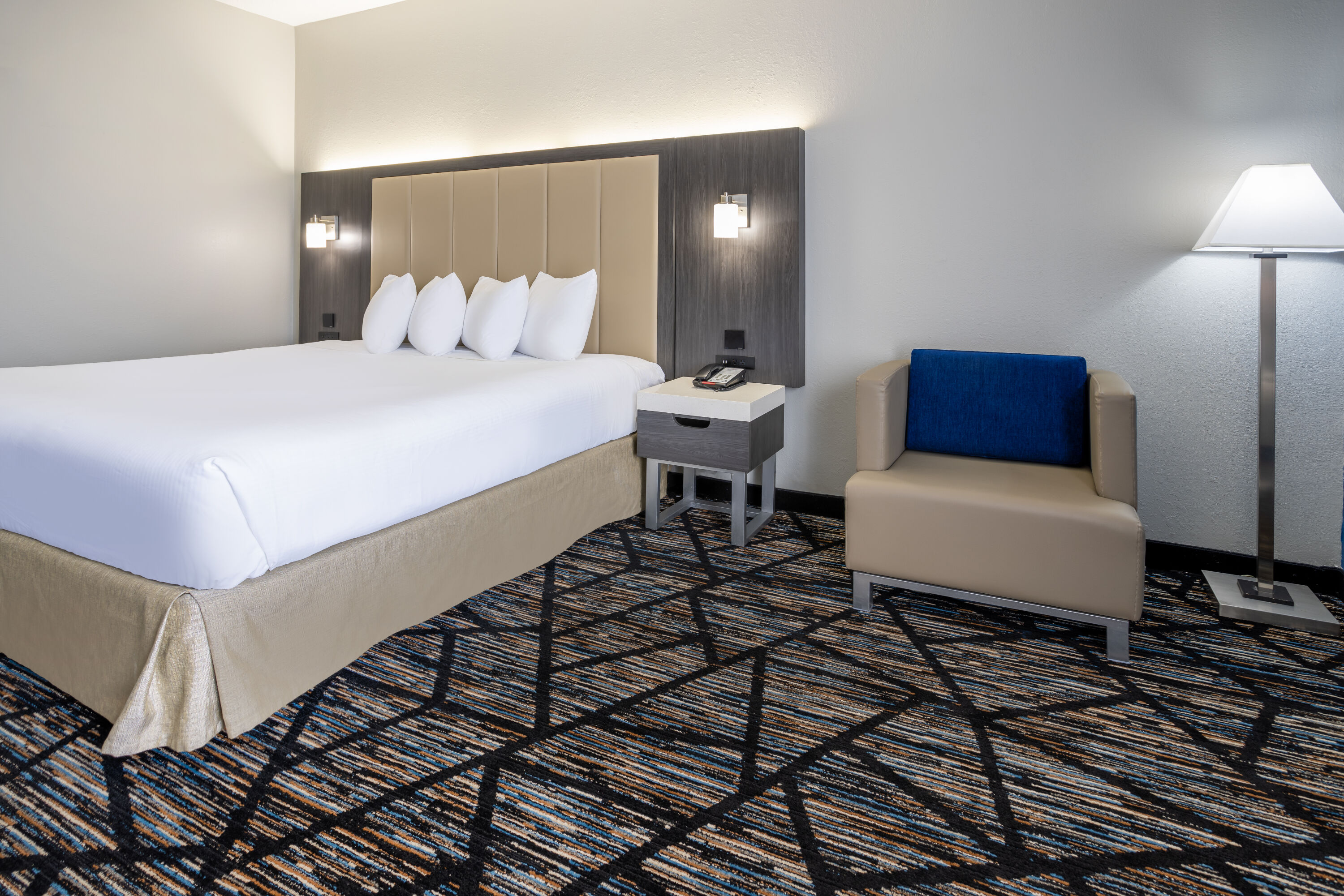 Guest room at the Baymont by Wyndham La Vergne/Nashville I-24 East in La Vergne, Tennessee