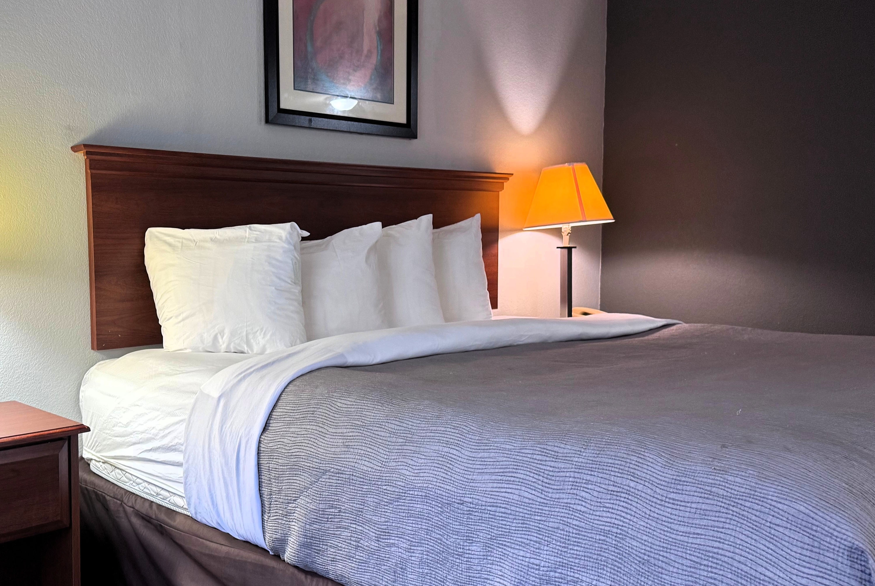 Guest room at the Baymont by Wyndham Memphis I-40 in Memphis, Tennessee