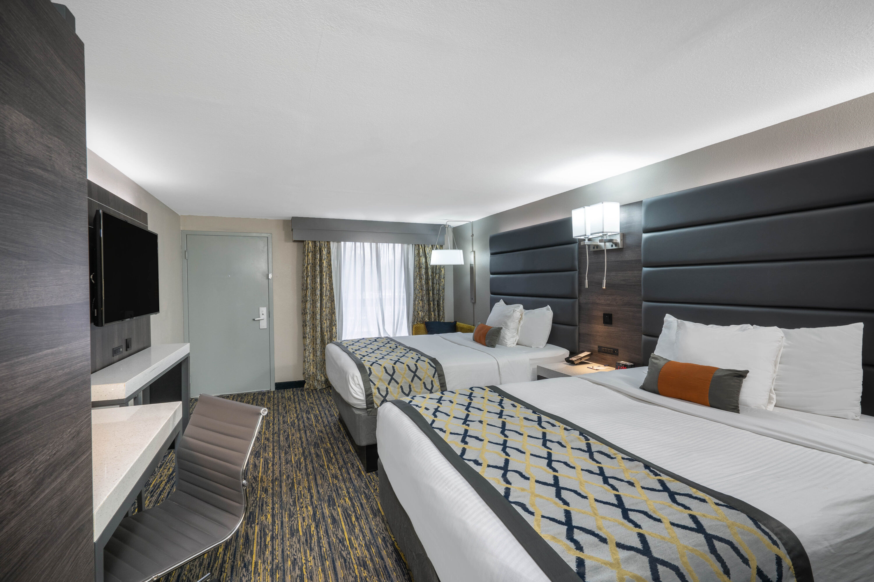 Guest room at the Baymont by Wyndham Murfreesboro in Murfreesboro, Tennessee