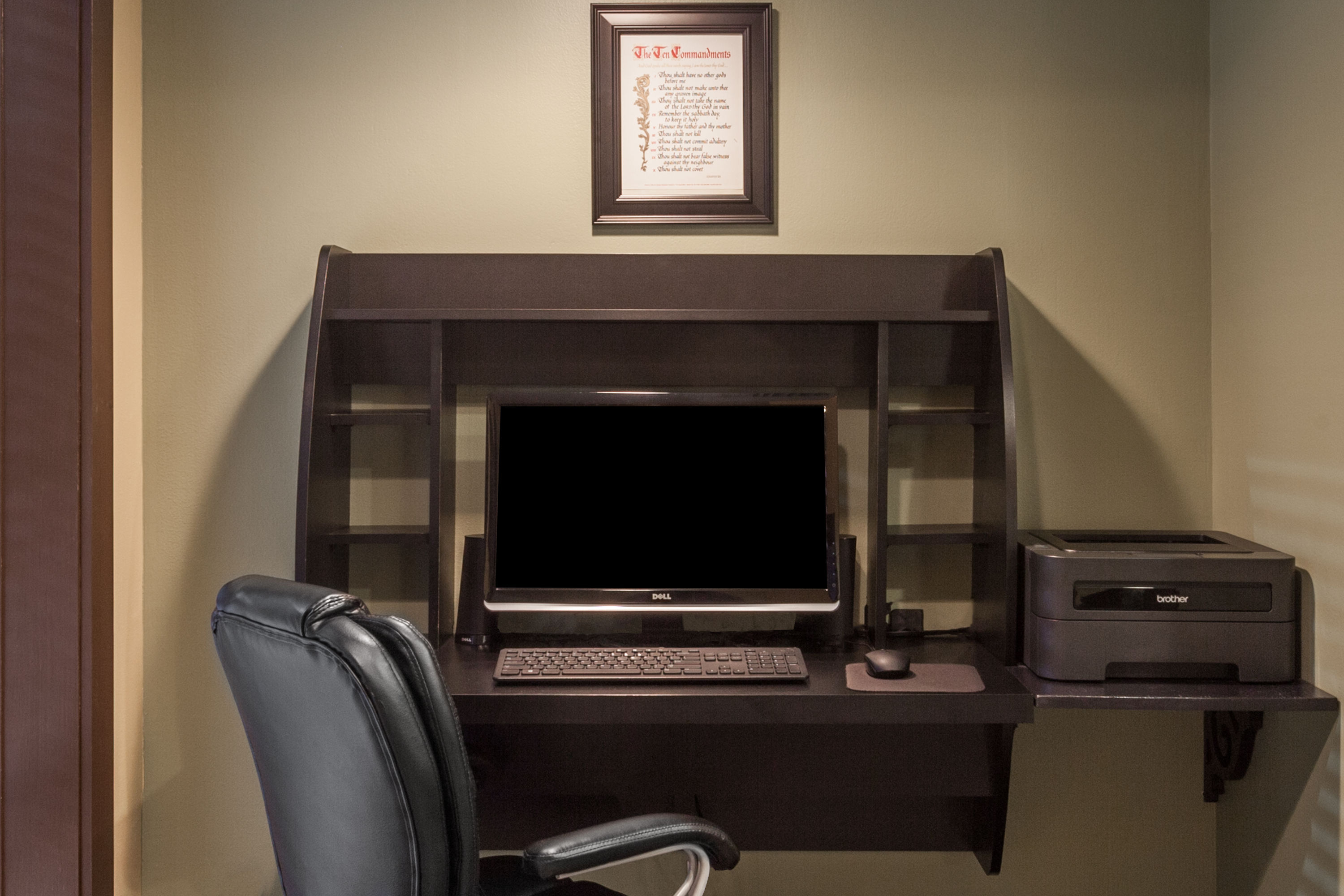 Baymont by Wyndham Pigeon Forge near Island Drive business center in Pigeon Forge, Tennessee