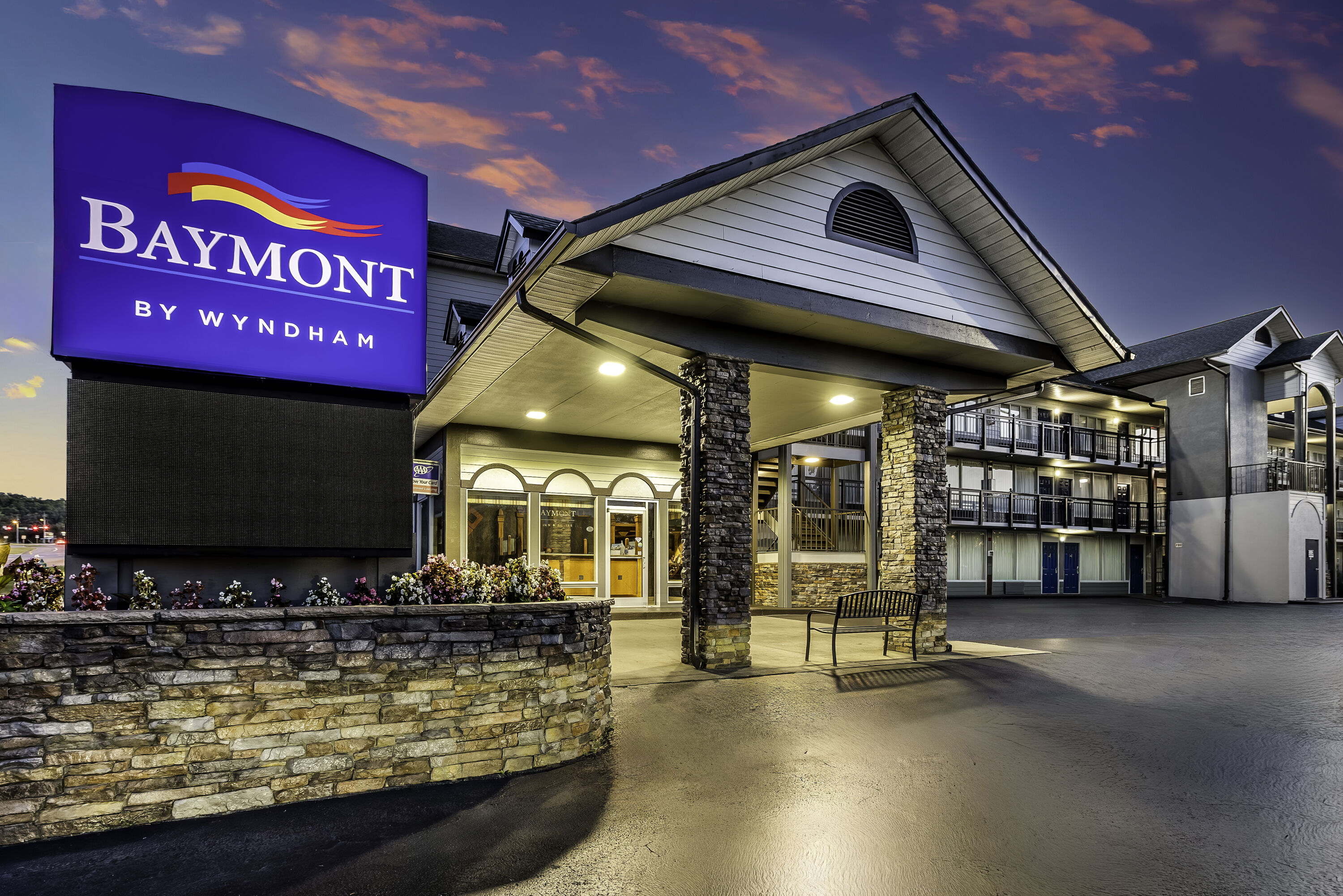 Exterior Dusk Image of Baymont by Wyndham Sevierville Pigeon Forge hotel in Sevierville, Tennessee