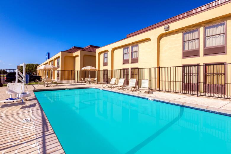 Pool at the Baymont Inn & Suites Amarillo East in Amarillo, Texas