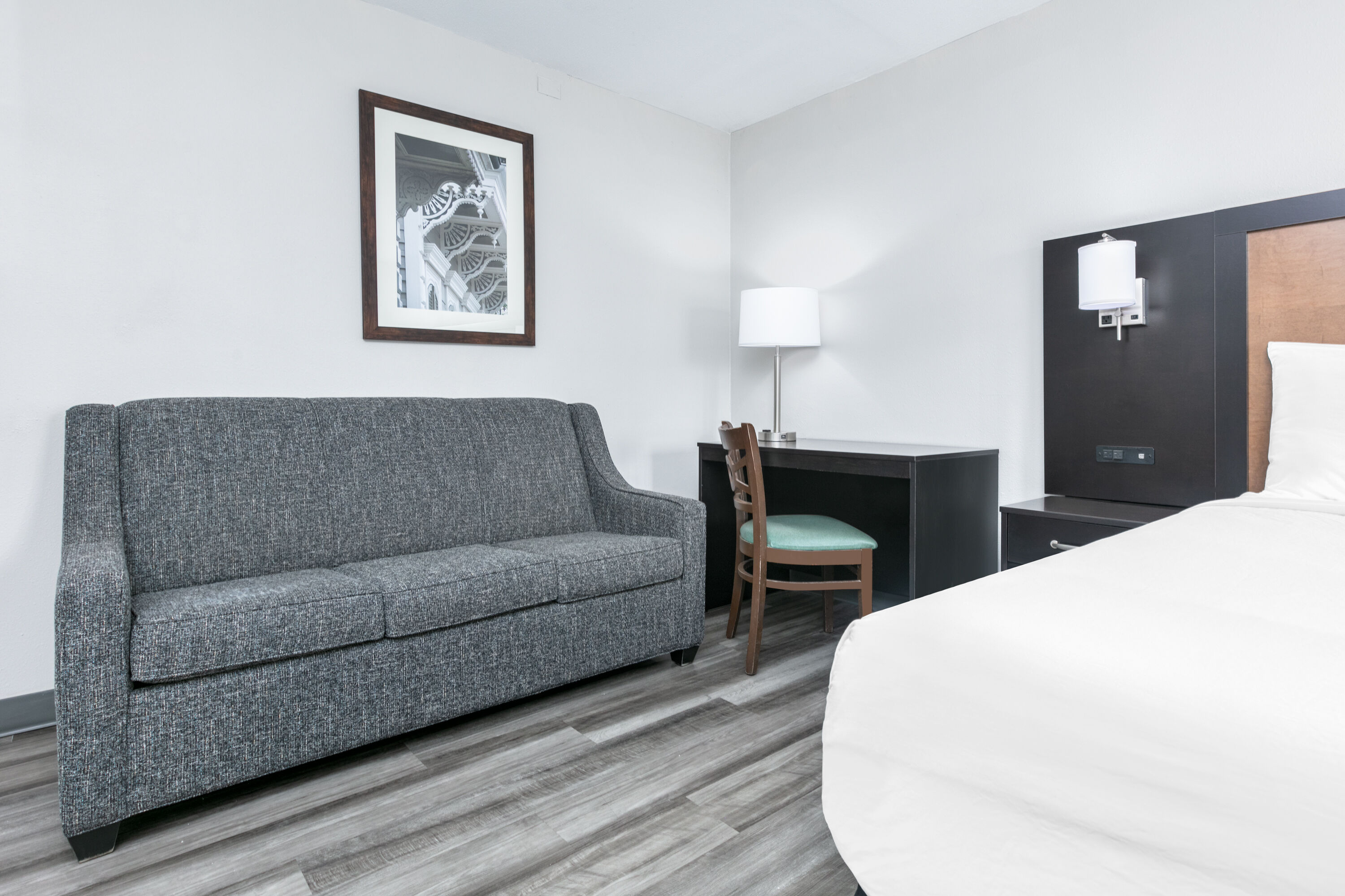 Guest room at the Baymont by Wyndham Austin University Area in Austin, Texas