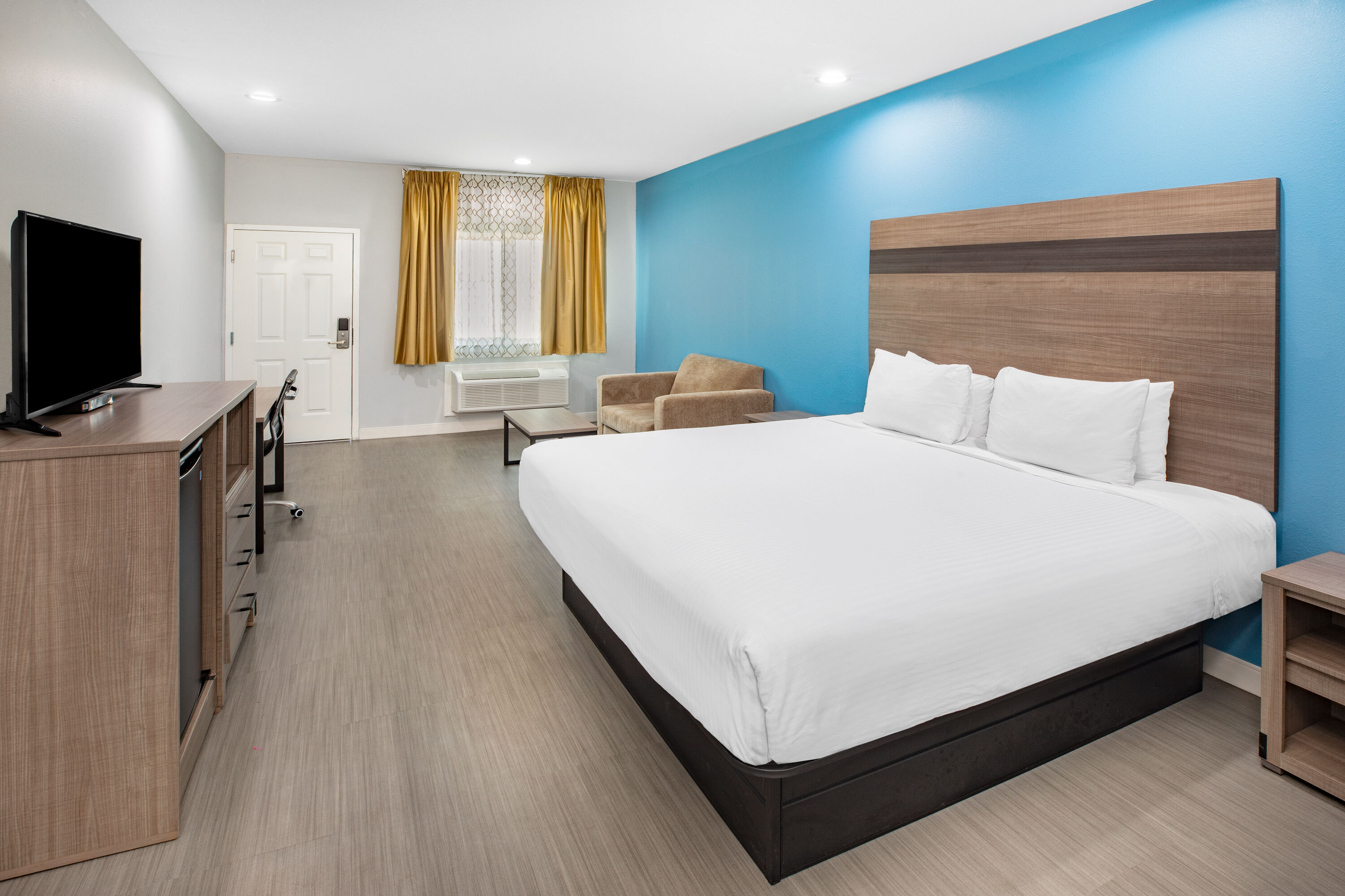 Baymont by Wyndham Freeport Texas suite in Freeport, Texas