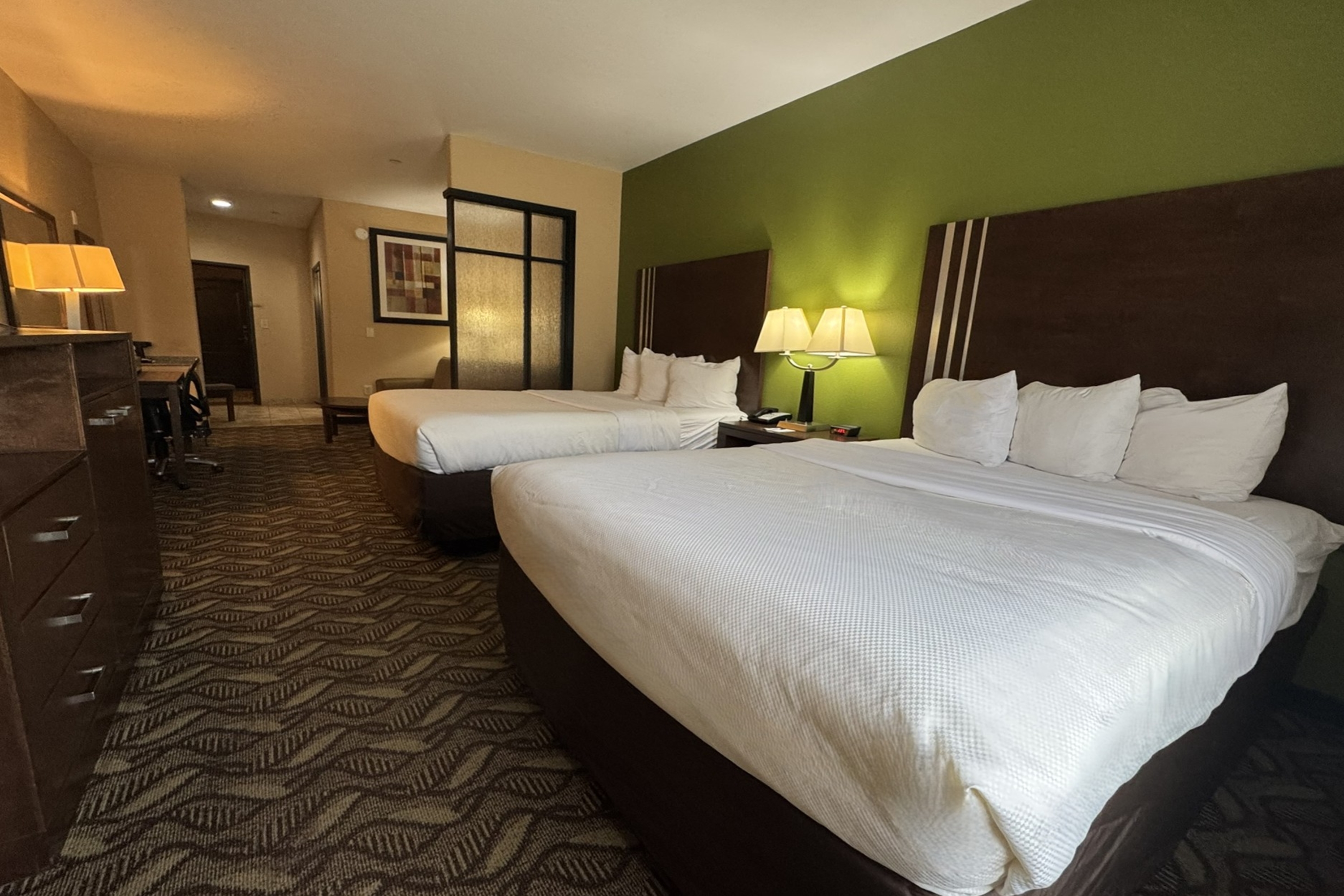 Guest room at the Baymont by Wyndham Jewett in Jewett, Texas