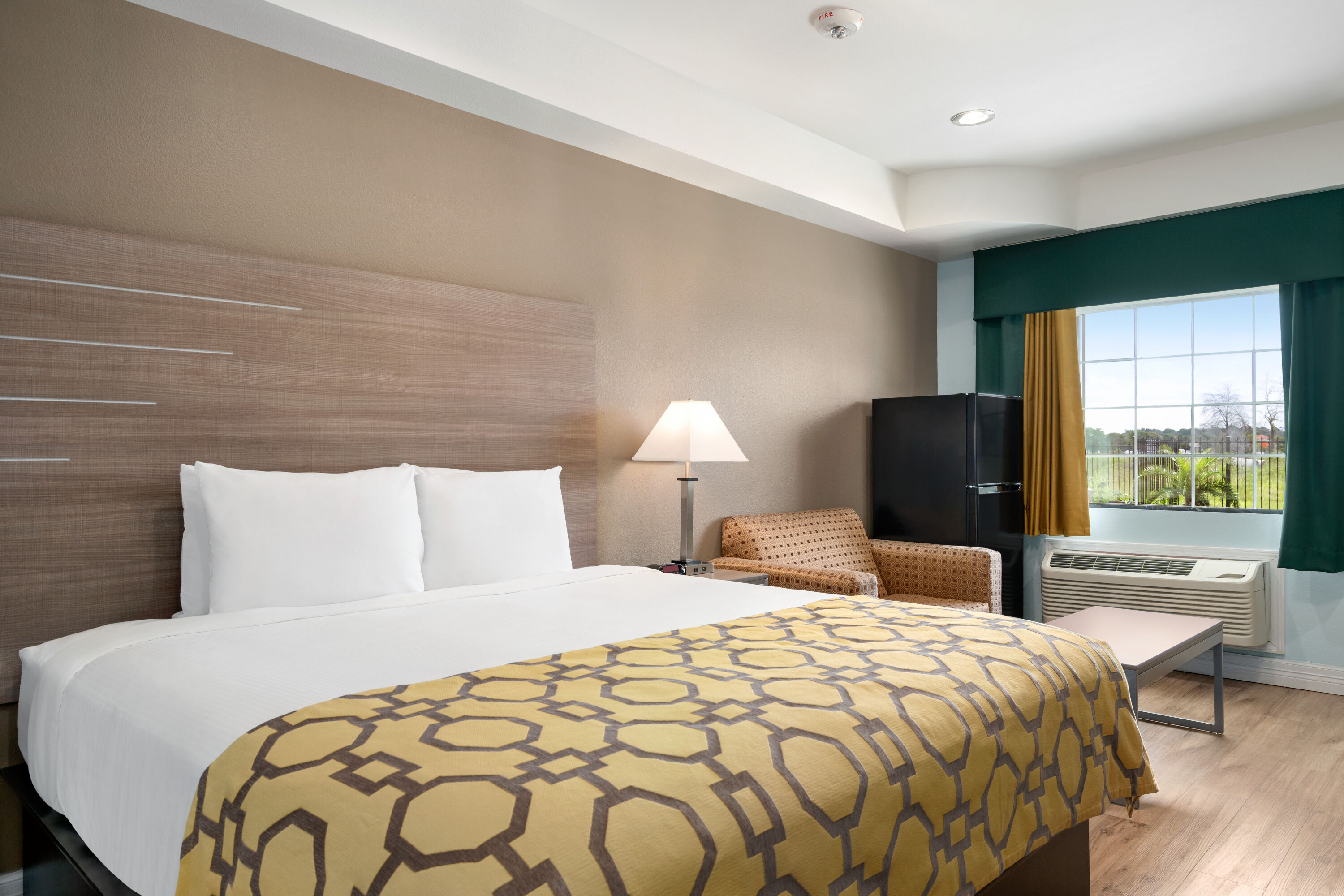 Guest room at the Baymont by Wyndham Kingwood in Kingwood, Texas