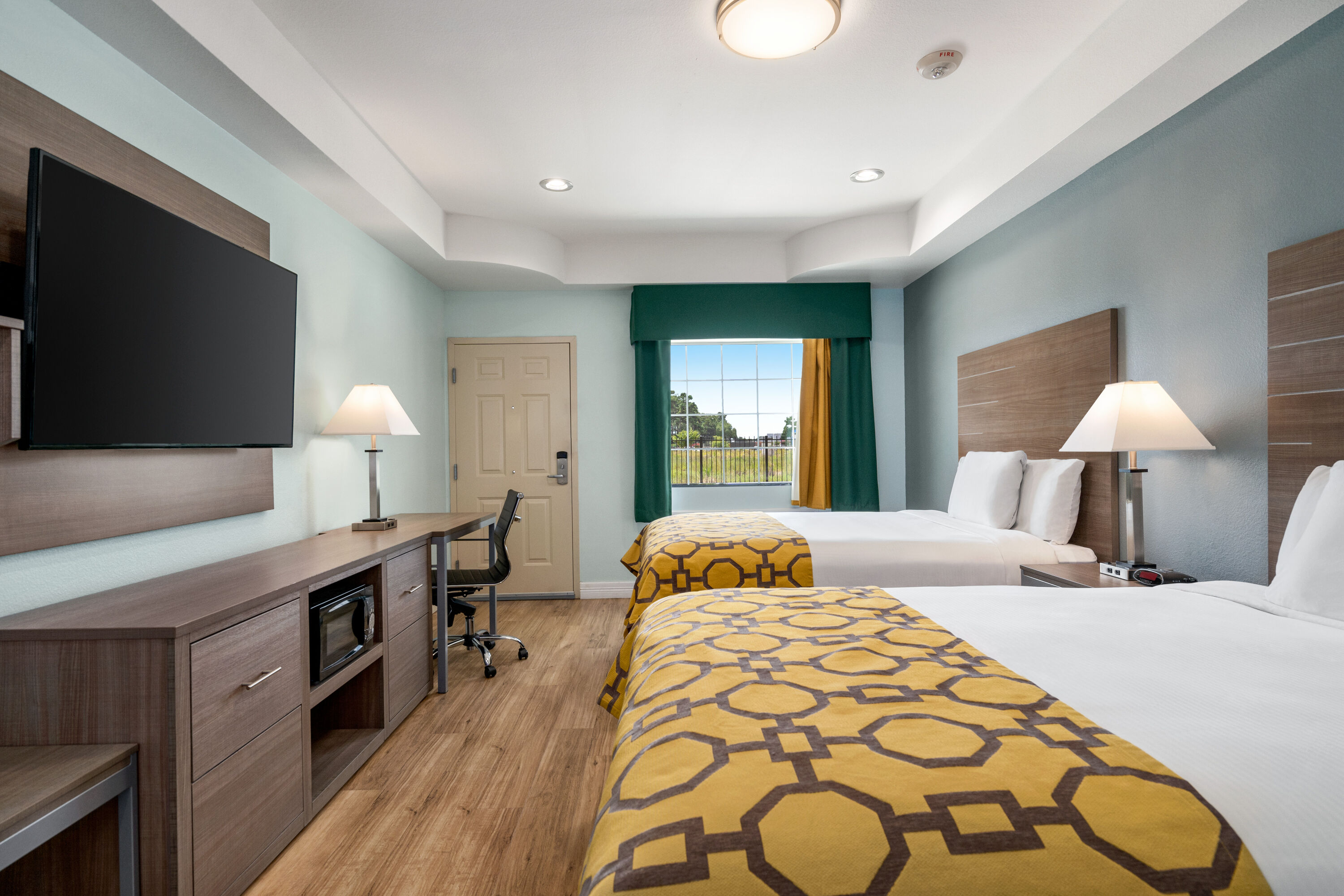 Guest room at the Baymont by Wyndham Kingwood in Kingwood, Texas