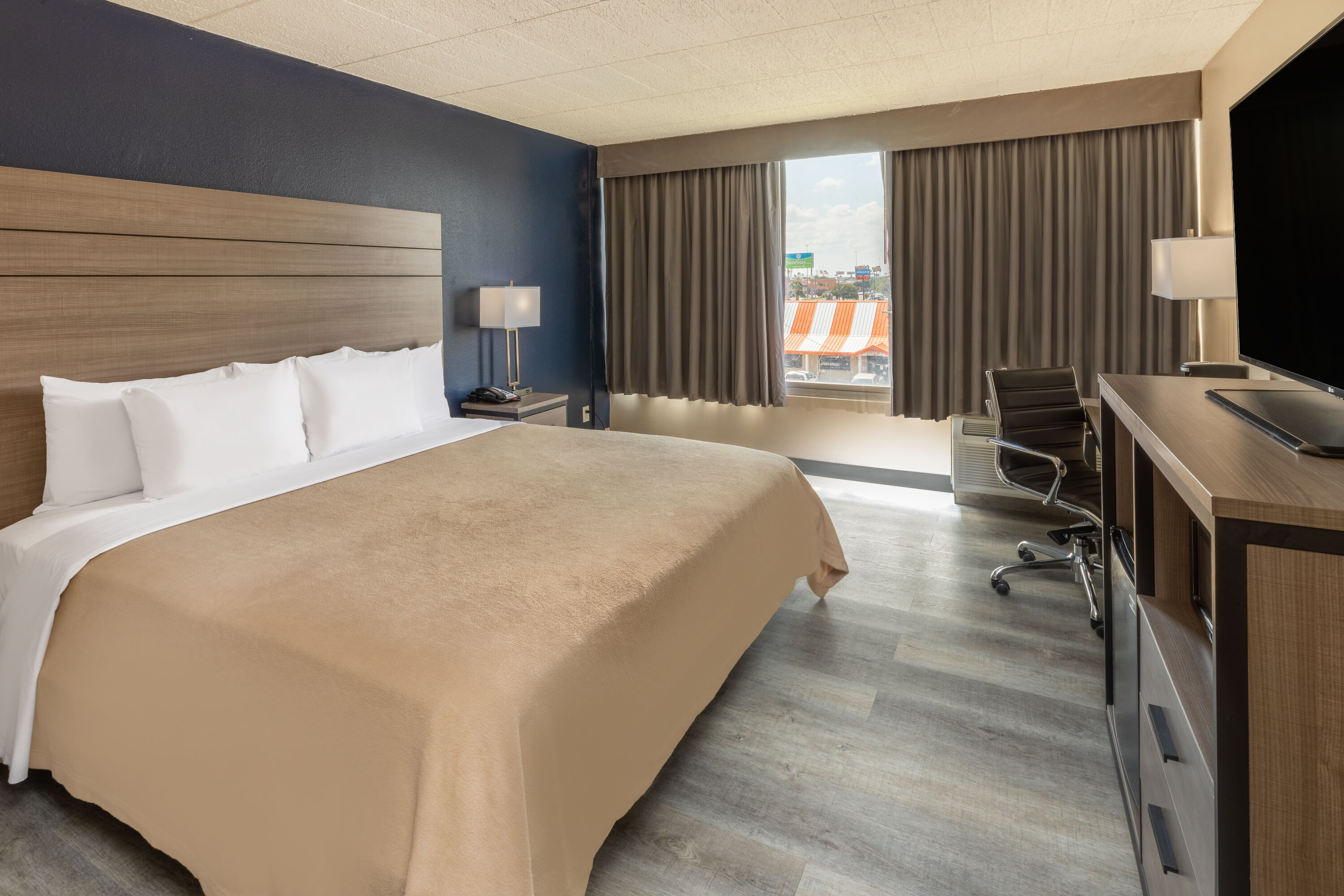 Guest room at the Baymont by Wyndham Laredo in Laredo, Texas