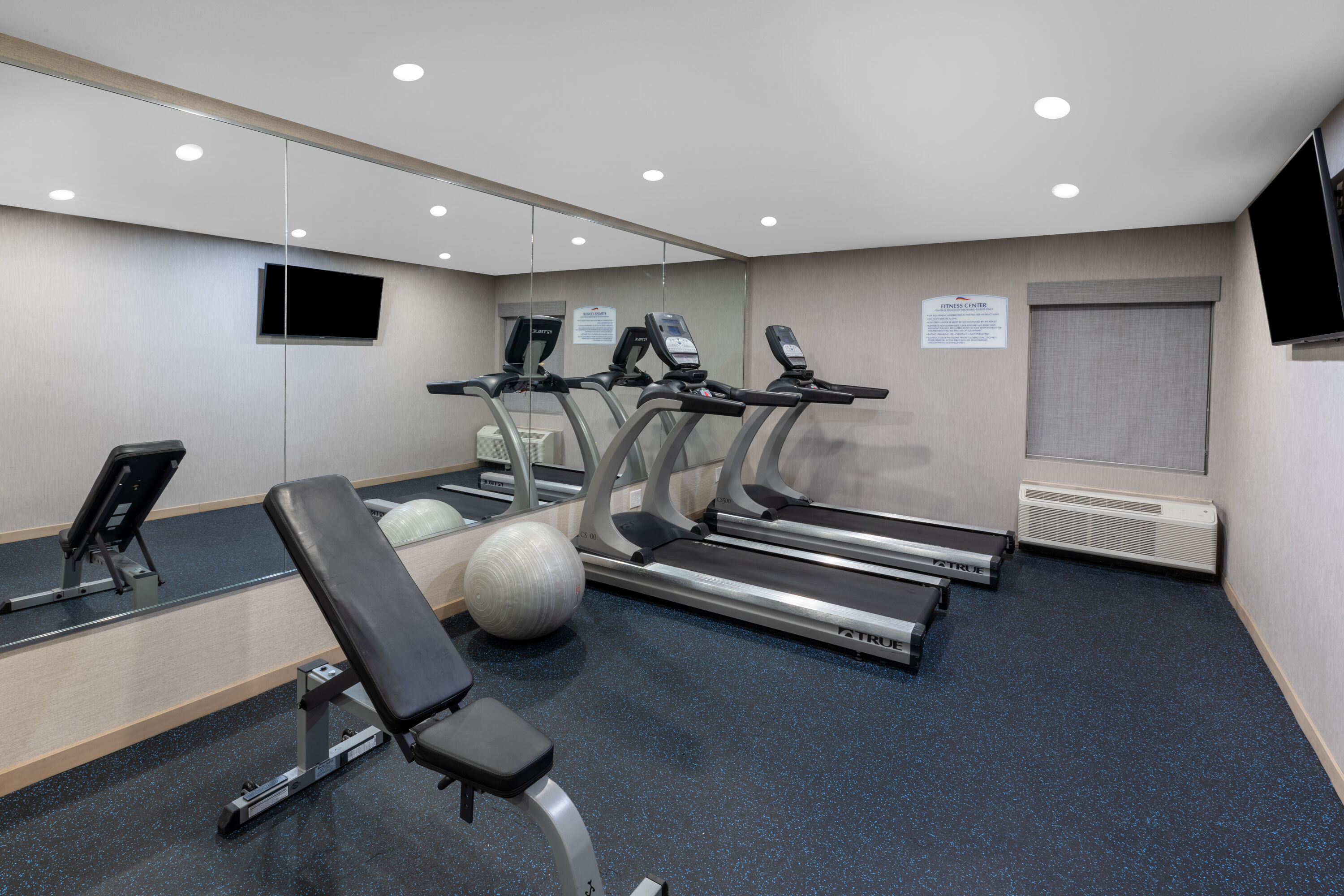 Fitness room at Baymont by Wyndham McAllen/Pharr in McAllen, Texas