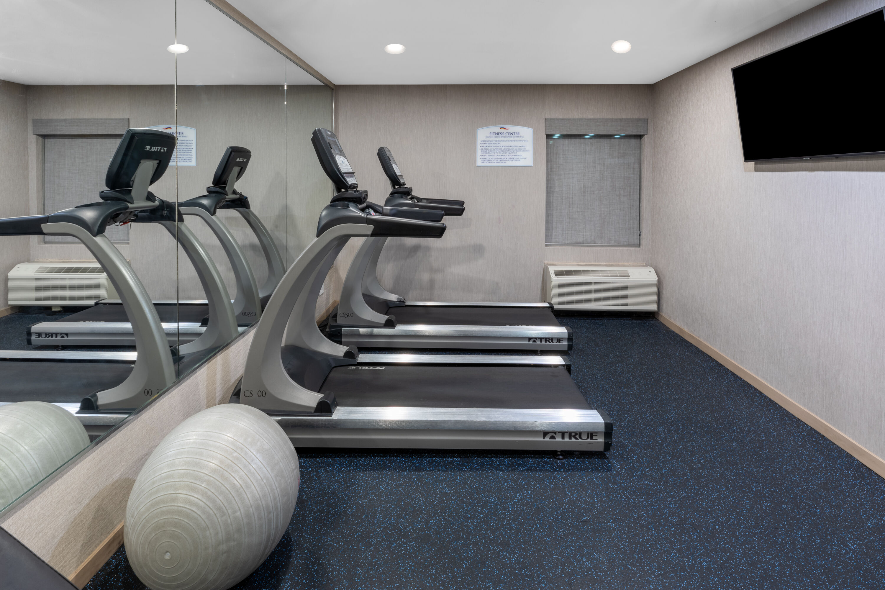 Fitness room at Baymont by Wyndham McAllen/Pharr in McAllen, Texas
