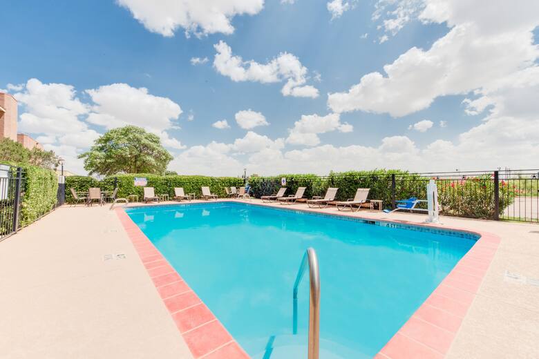 Pool at the Baymont Inn & Suites Midland Airport in Midland, Texas