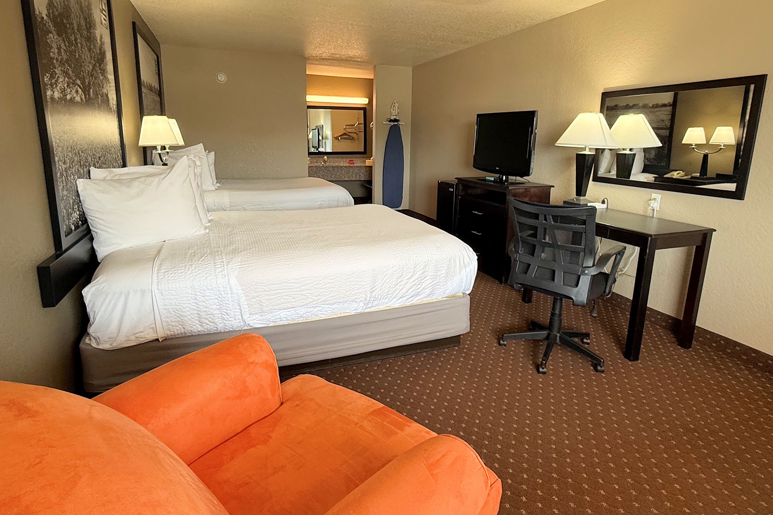Guest room at the Baymont by Wyndham New Braunfels TX in New Braunfels, Texas