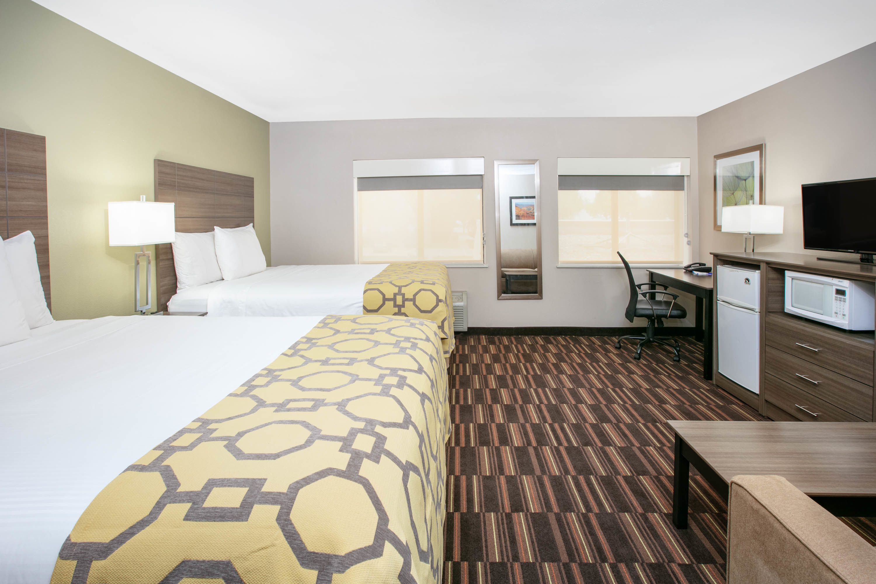 Baymont by Wyndham Plano suite in Plano, Texas
