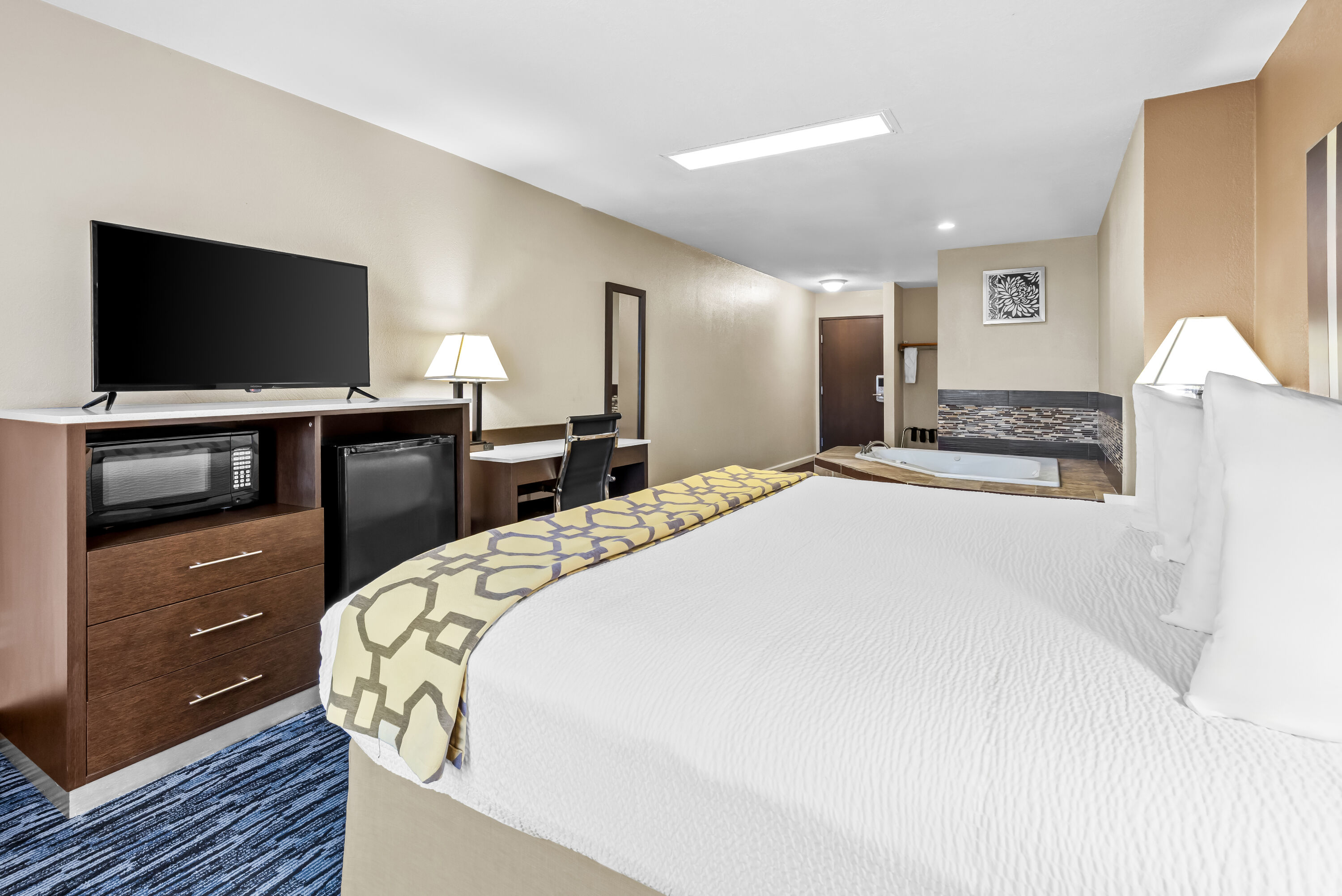 Baymont by Wyndham Port Arthur/Groves Area hot tub suite in Port Arthur, Texas