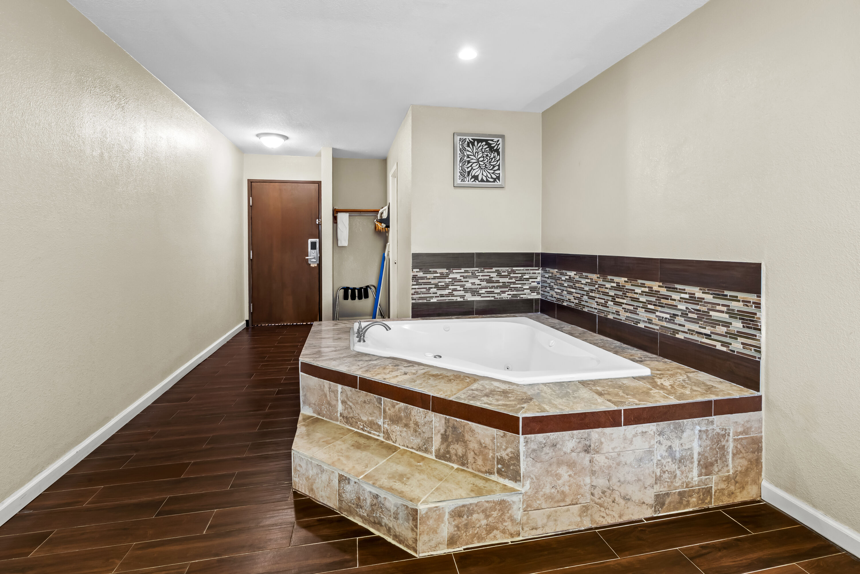 Baymont by Wyndham Port Arthur/Groves Area hot tub suite in Port Arthur, Texas