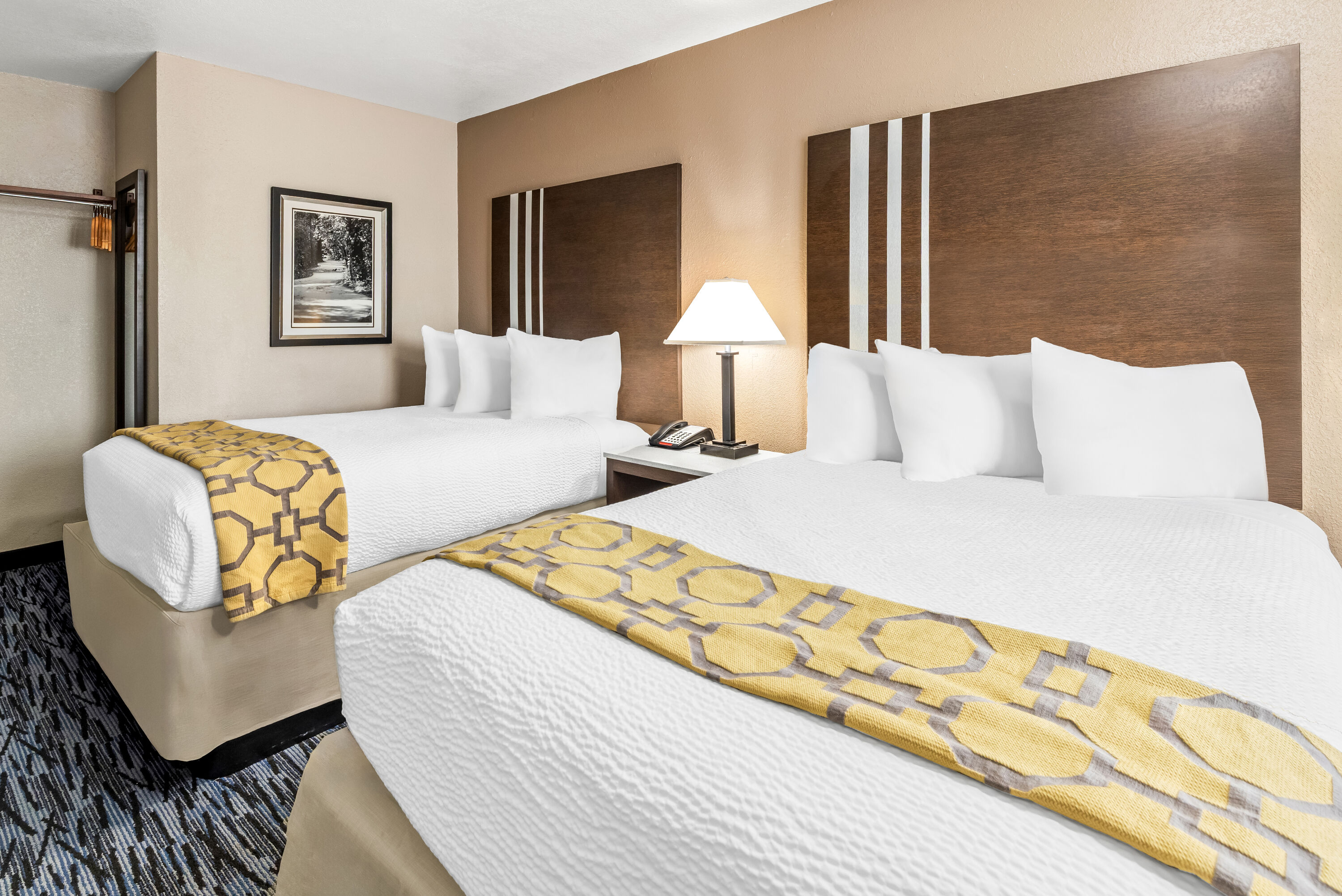 Double bed guest room at the Baymont by Wyndham Port Arthur/Groves Area in Port Arthur, Texas