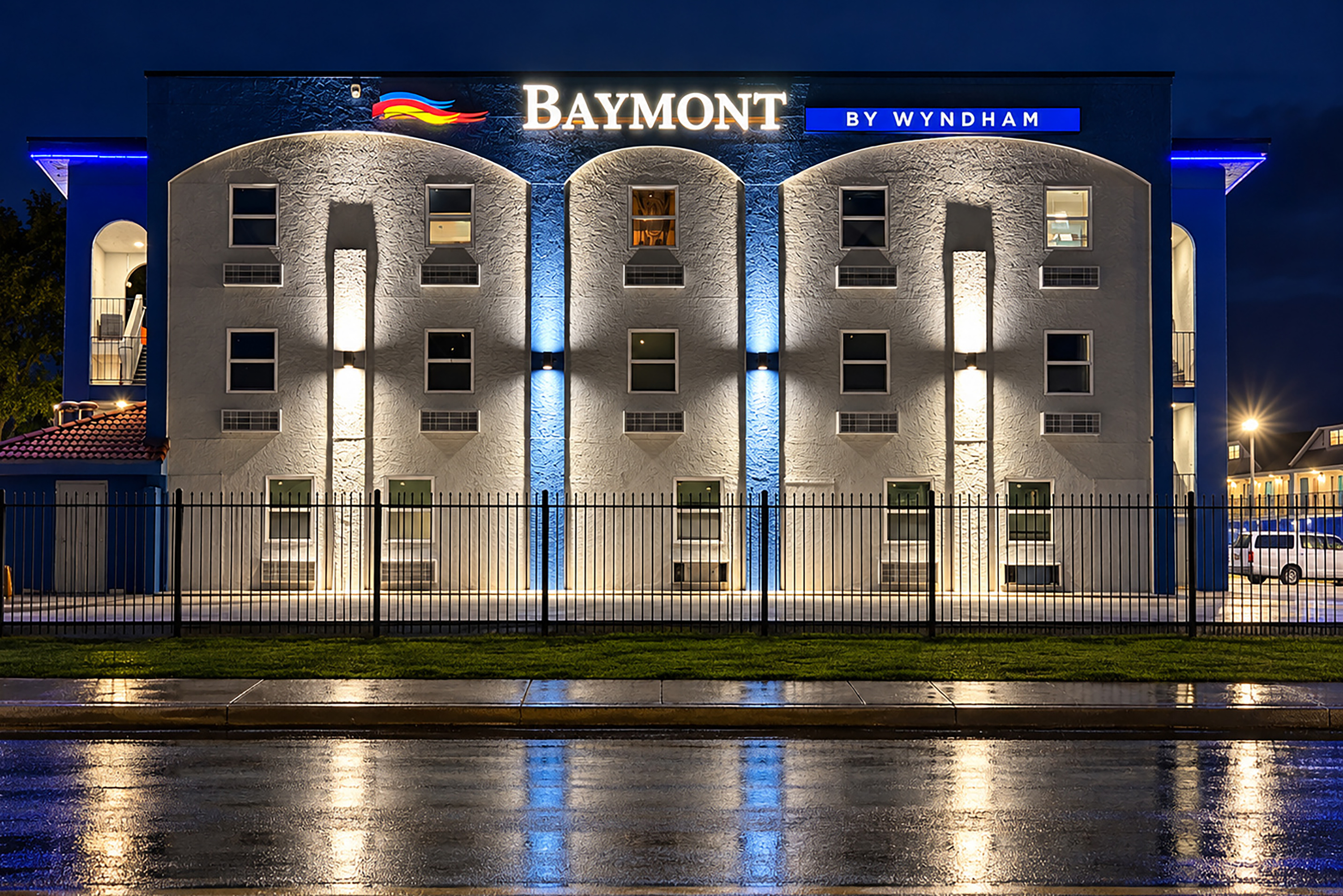 Exterior of Baymont by Wyndham San Antonio Northeast hotel in San Antonio, Texas