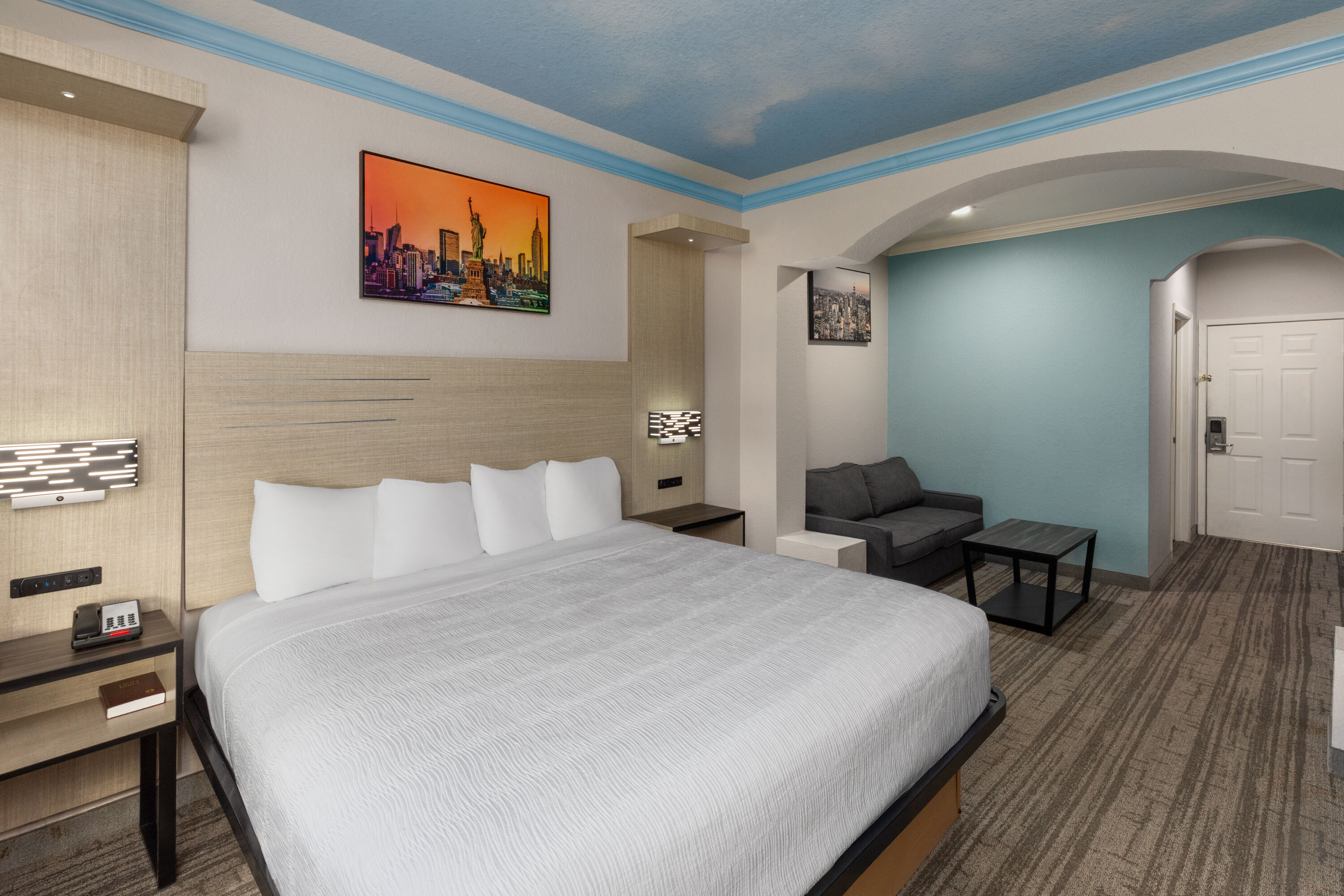Baymont by Wyndham Texas City suite in Texas City, Texas