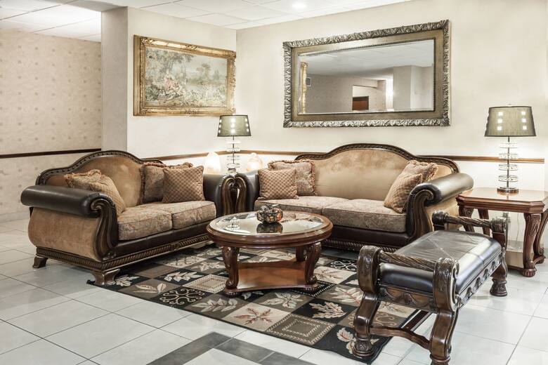Baymont Inn & Suites Tyler hotel lobby in Tyler, Texas