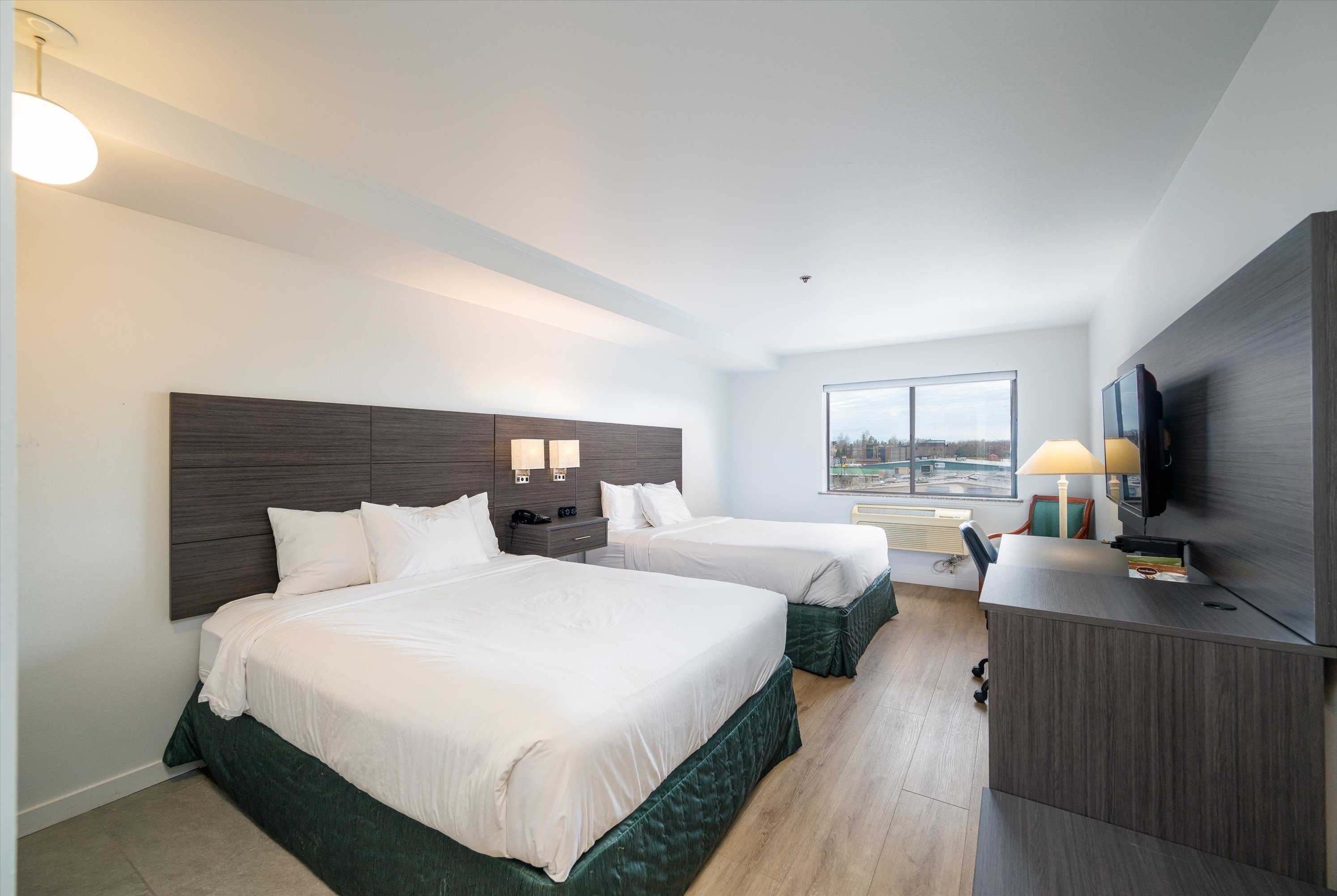 Guest room at the Baymont by Wyndham Bellingham in Bellingham, Washington