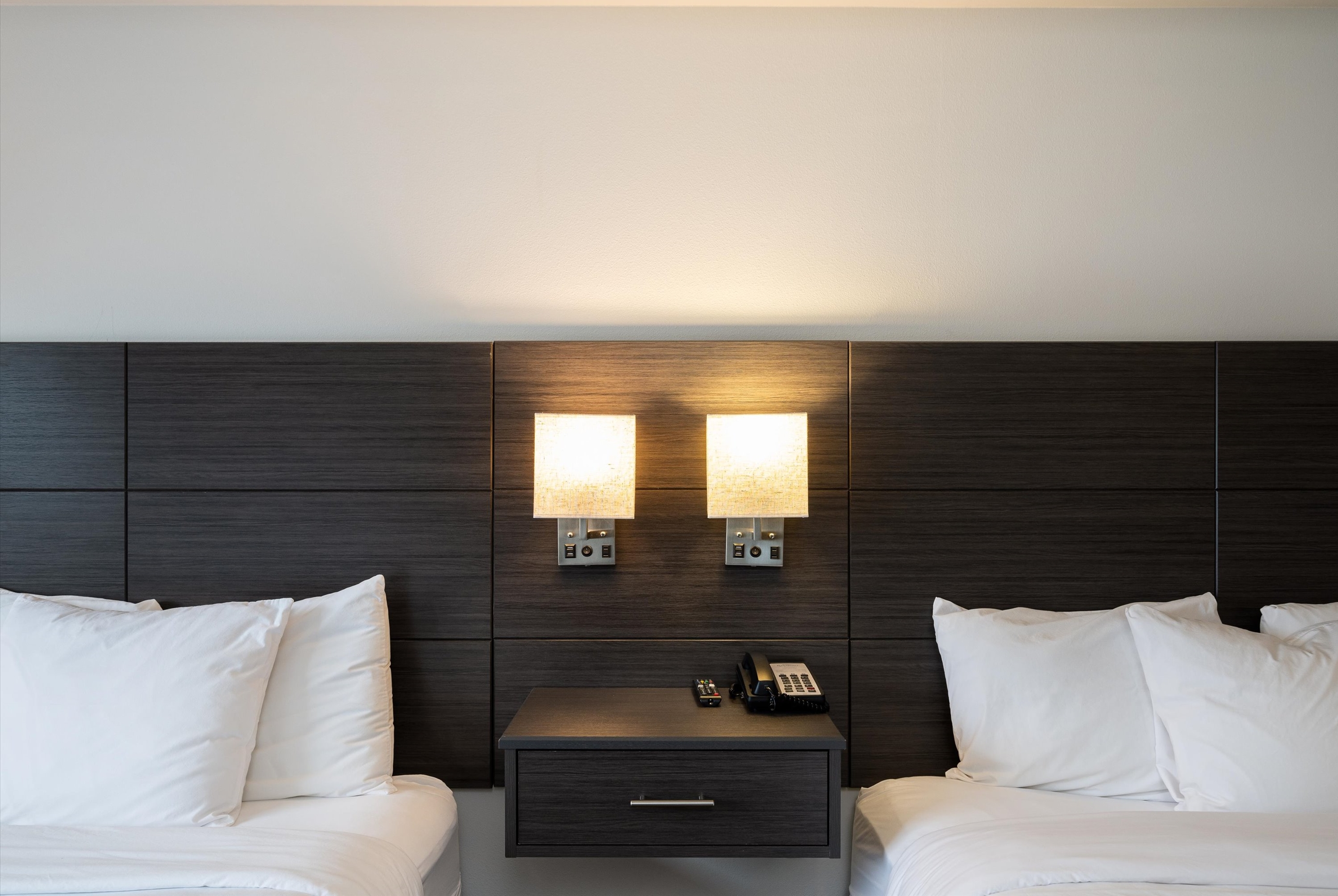 Guest room at the Baymont by Wyndham Bellingham in Bellingham, Washington