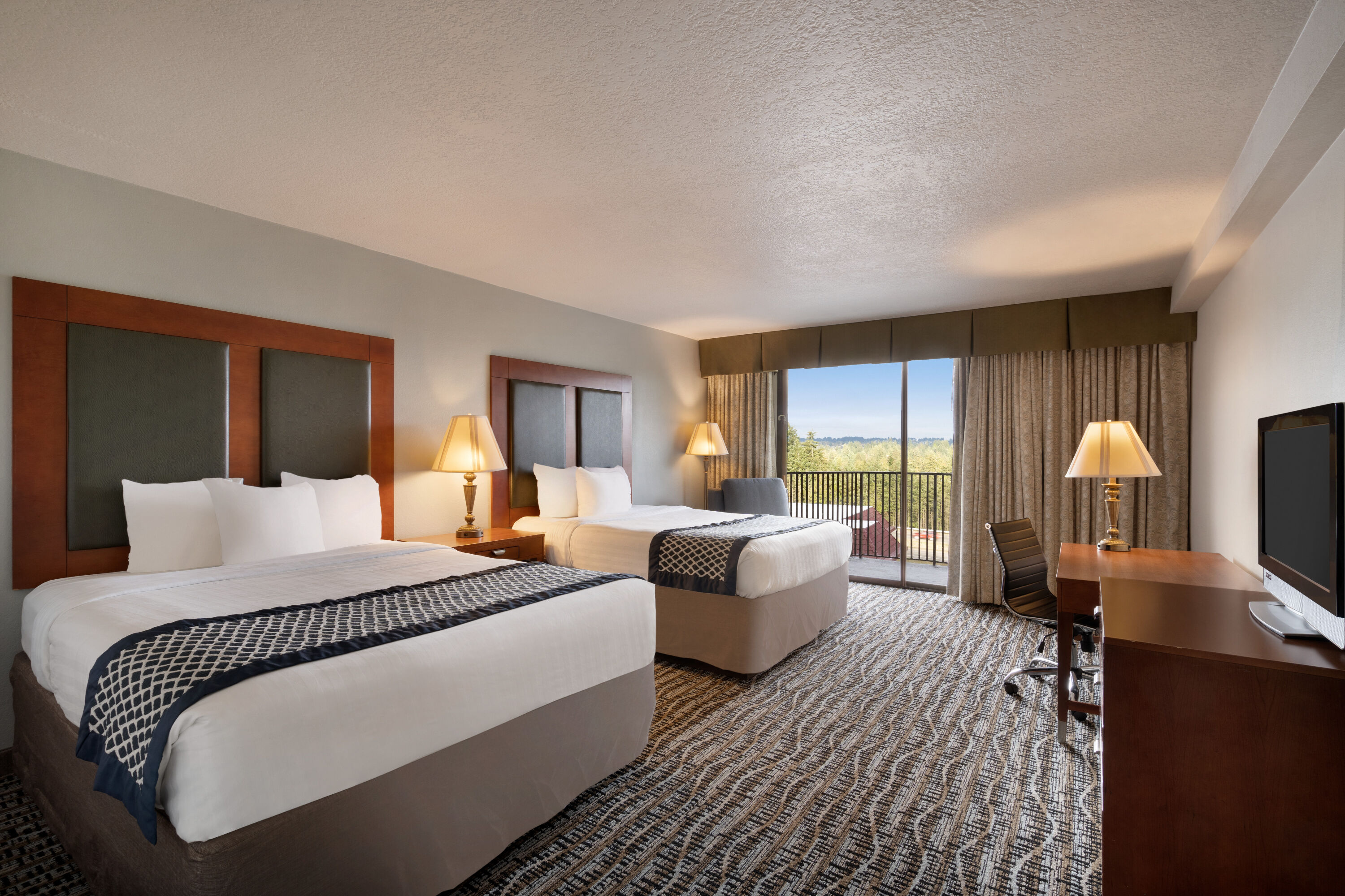Baymont by Wyndham Bremerton WA - hotel rooms