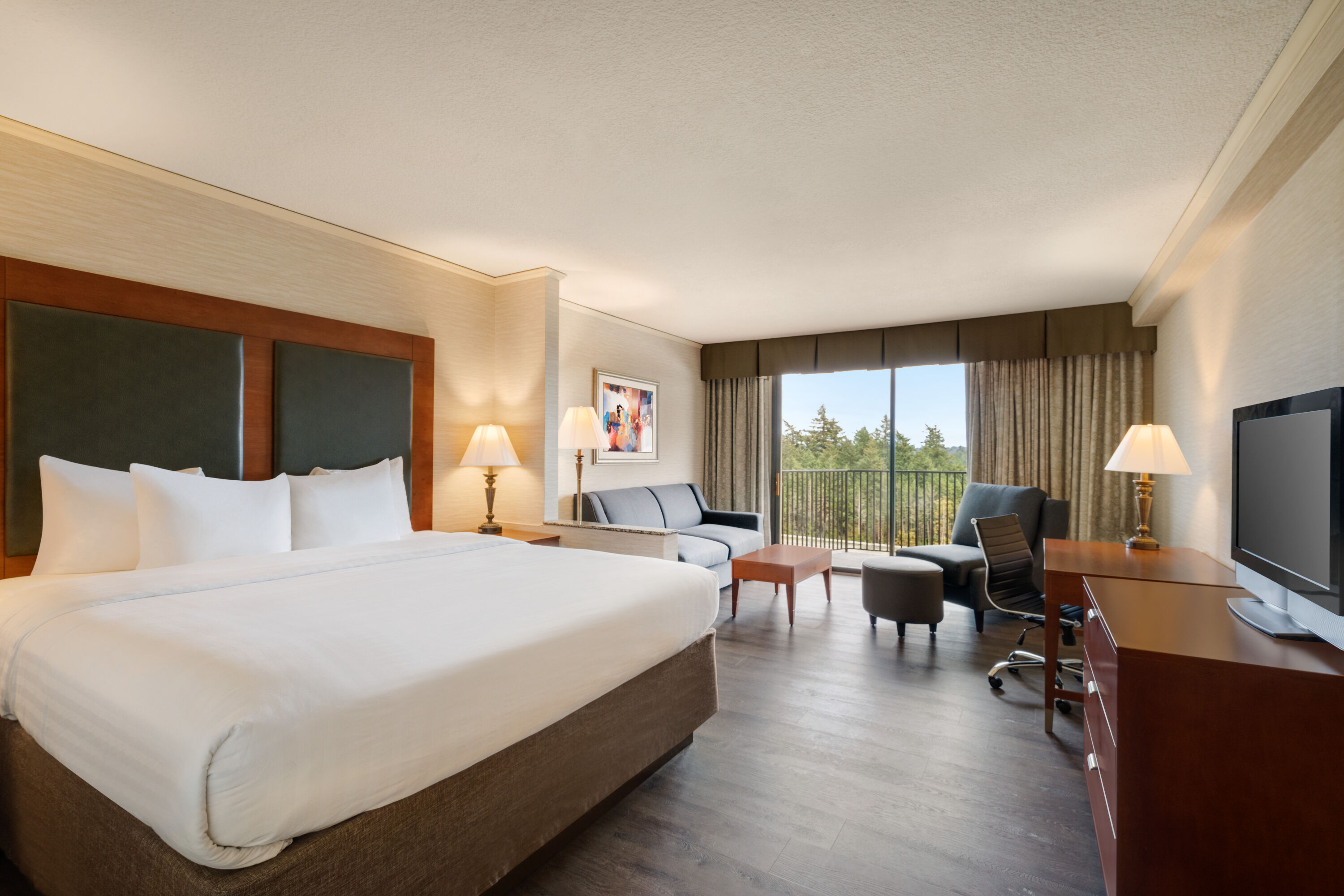 Guest room at the Baymont by Wyndham Bremerton WA in Bremerton, Washington