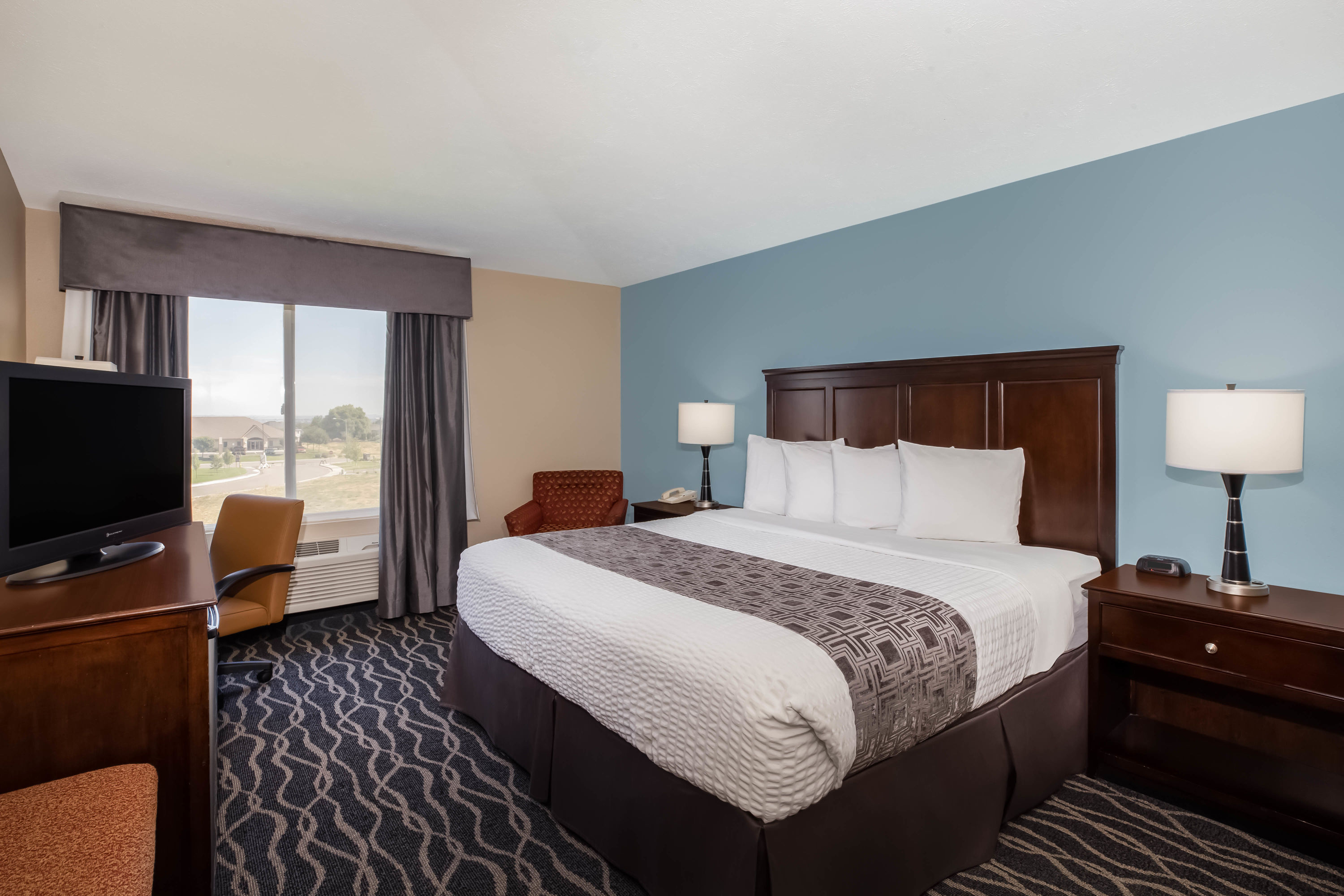 Guest room at the Baymont by Wyndham Tri-Cities/Kennewick WA in Kennewick, Washington