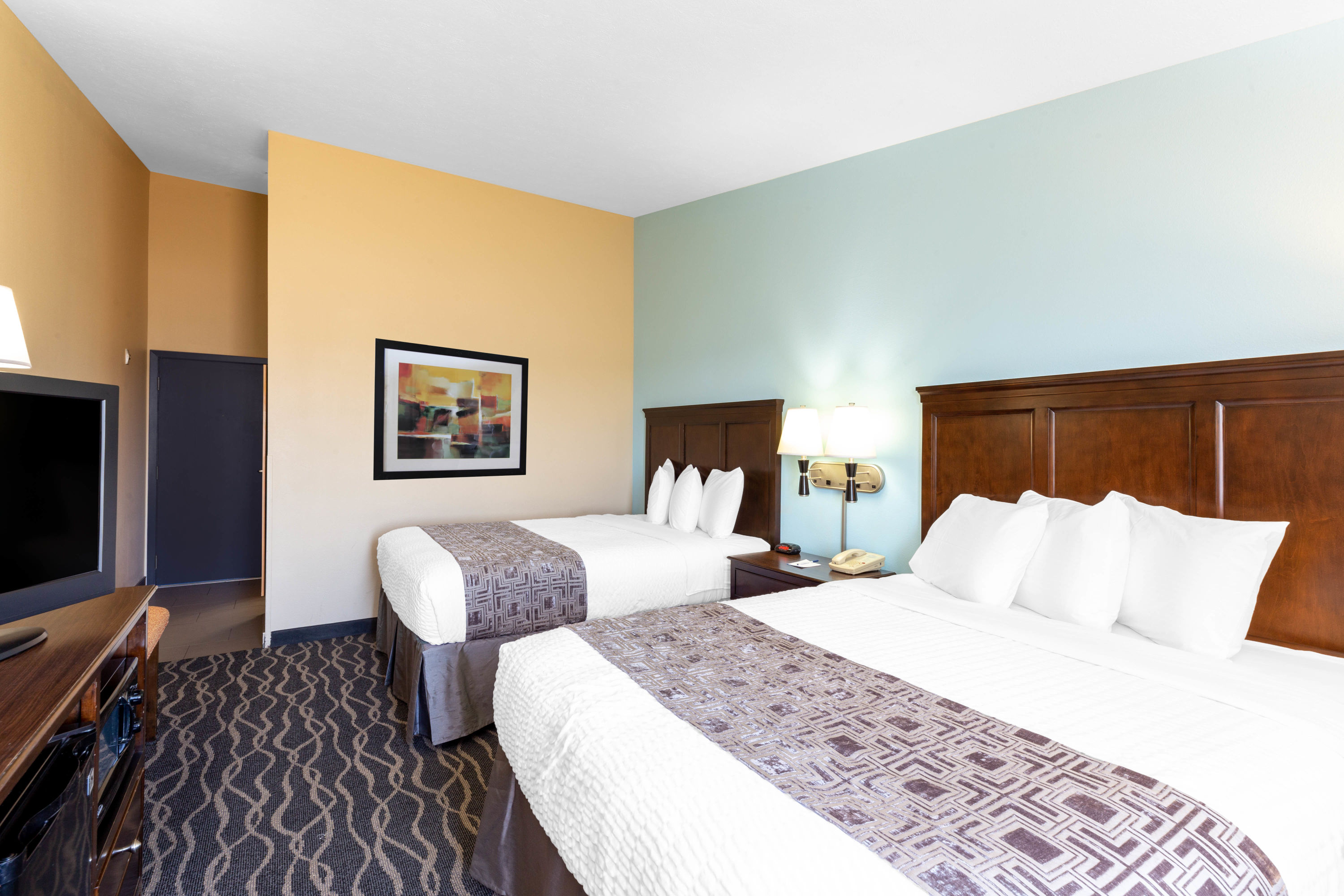 Guest room at the Baymont by Wyndham Tri-Cities/Kennewick WA in Kennewick, Washington