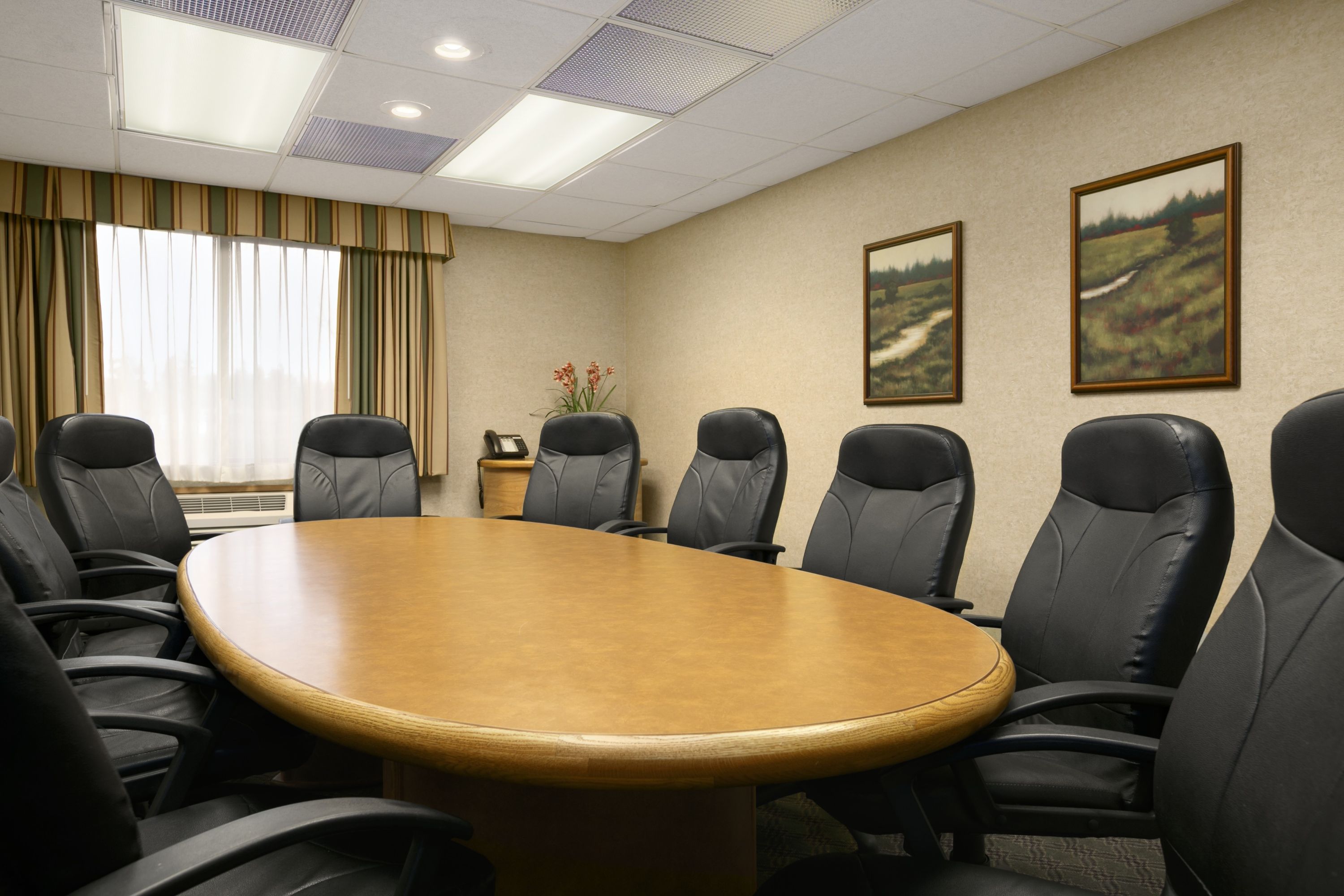 Meeting room at Baymont by Wyndham Seattle/Kirkland WA in Kirkland, Washington