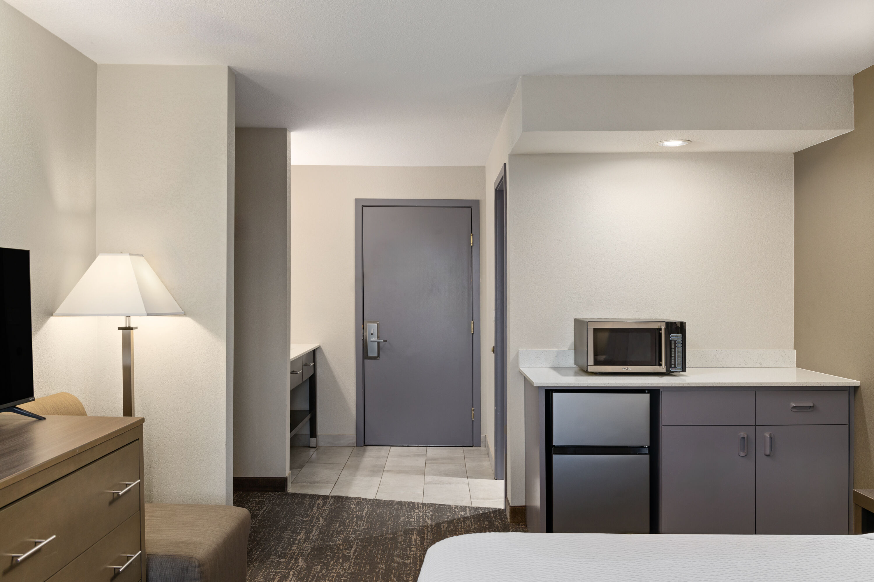 Guest room at the Baymont by Wyndham Moses Lake in Moses Lake, Washington