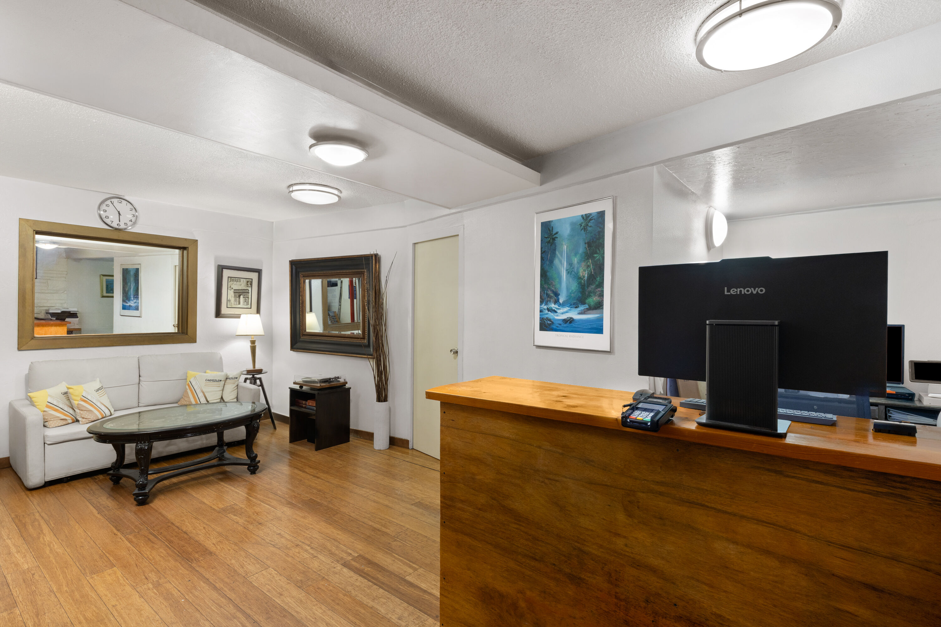 The Dylan, a Baymont by Wyndham reception in Seattle, Washington