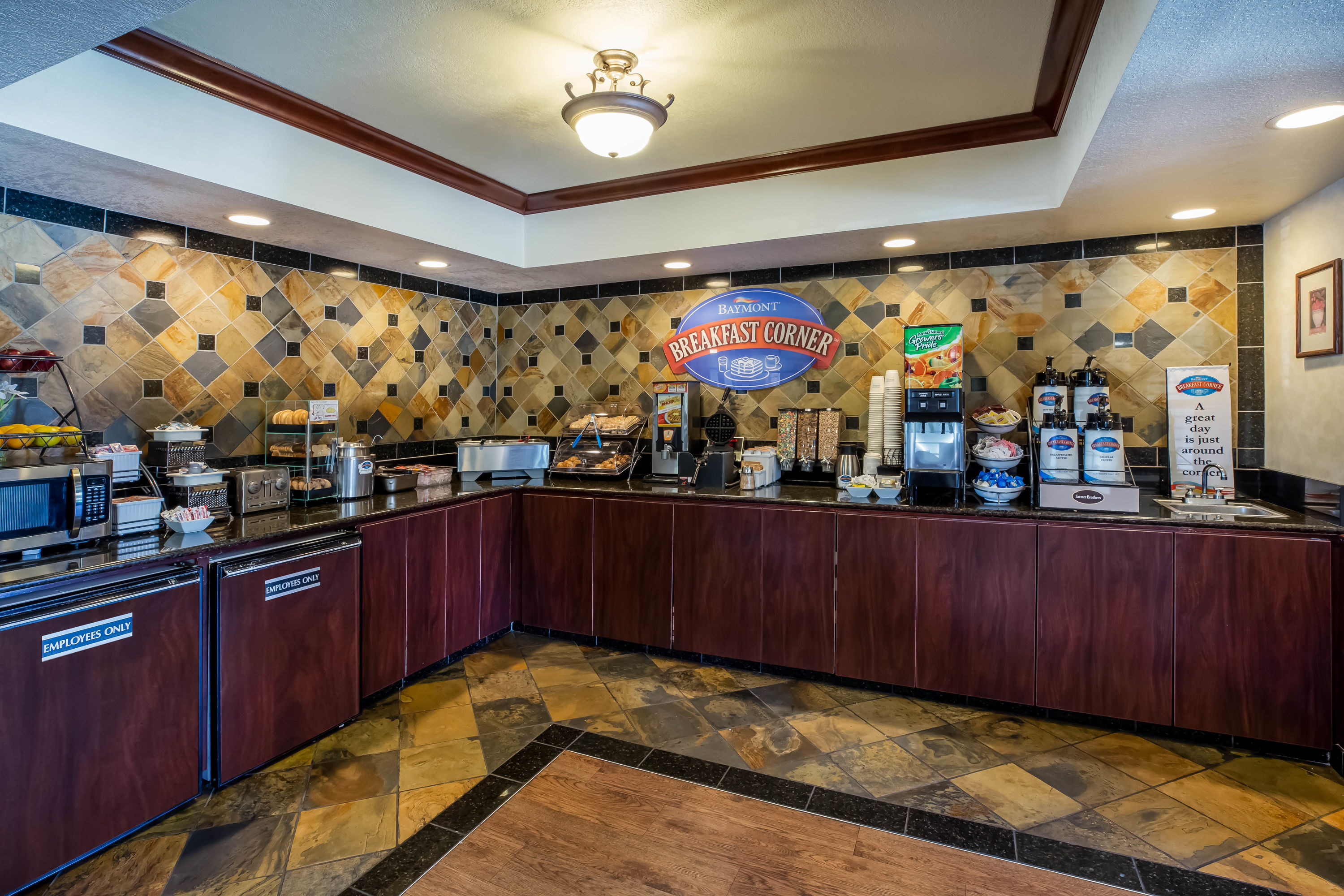 Baymont Wyndham Yakima Yakima  Hotels