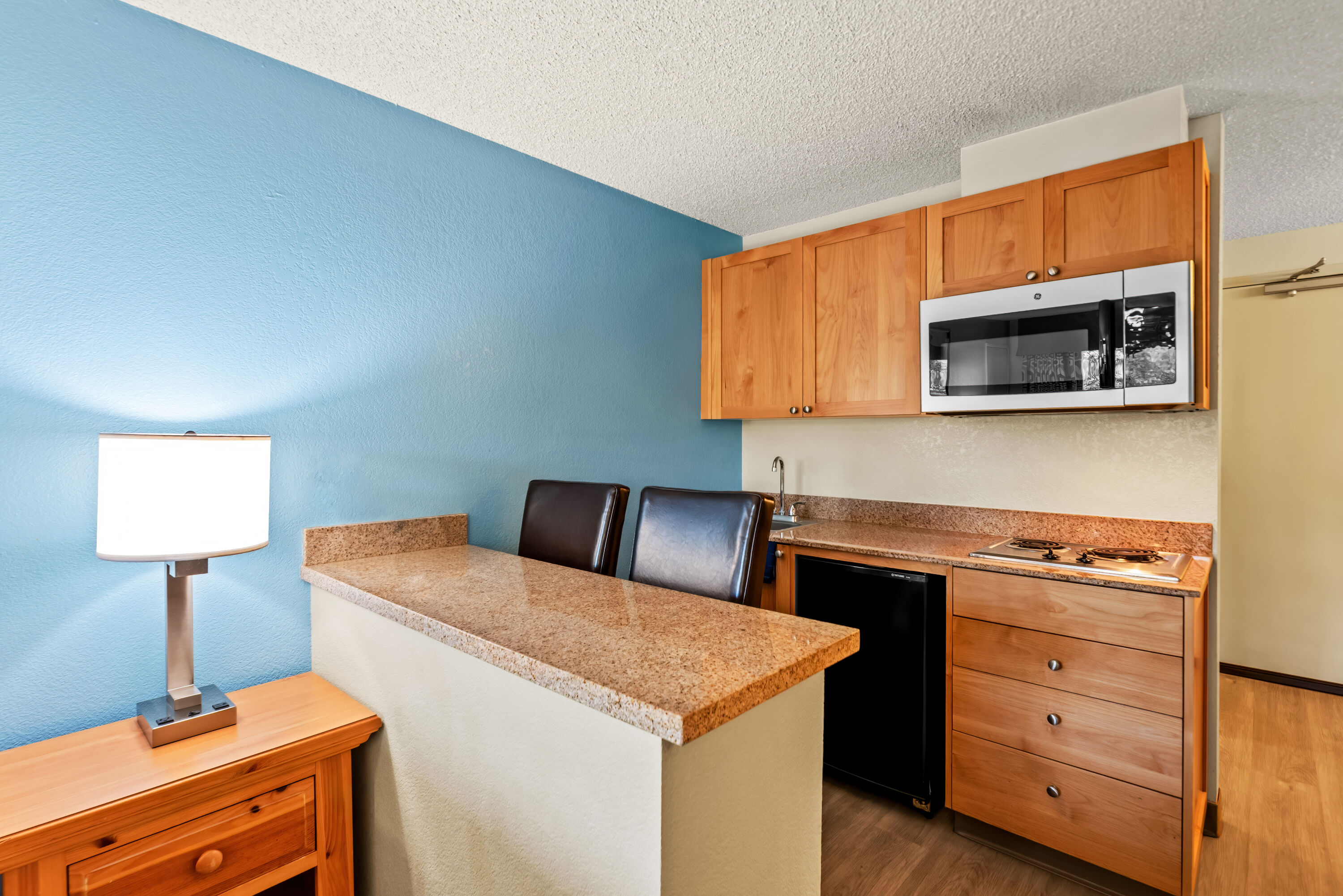 Guest room at the Baymont by Wyndham Yakima Riverfront in Yakima, Washington