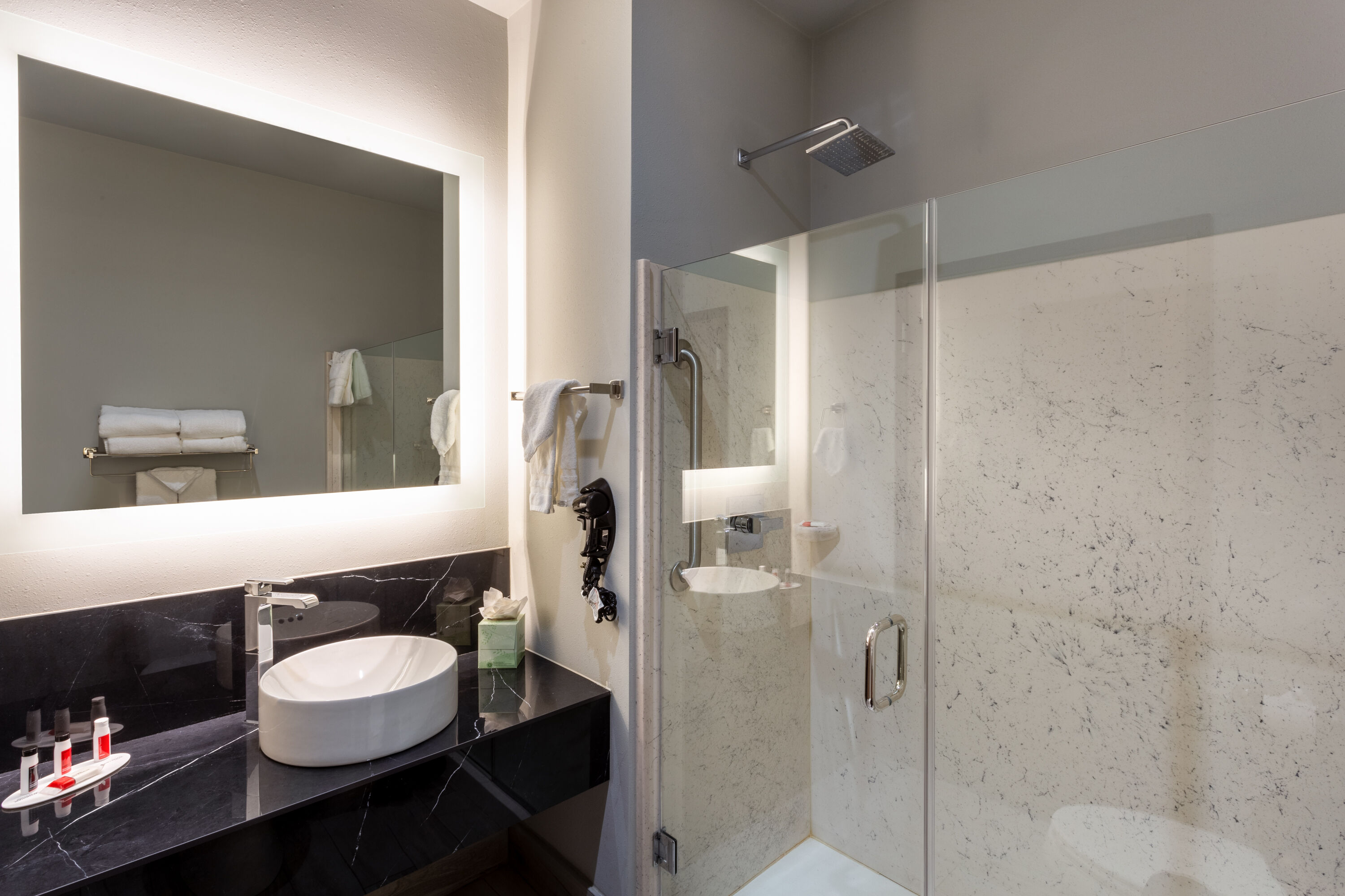 Guest room bath at the Baymont Inn & Suites by Wyndham Madison in Madison, Wisconsin