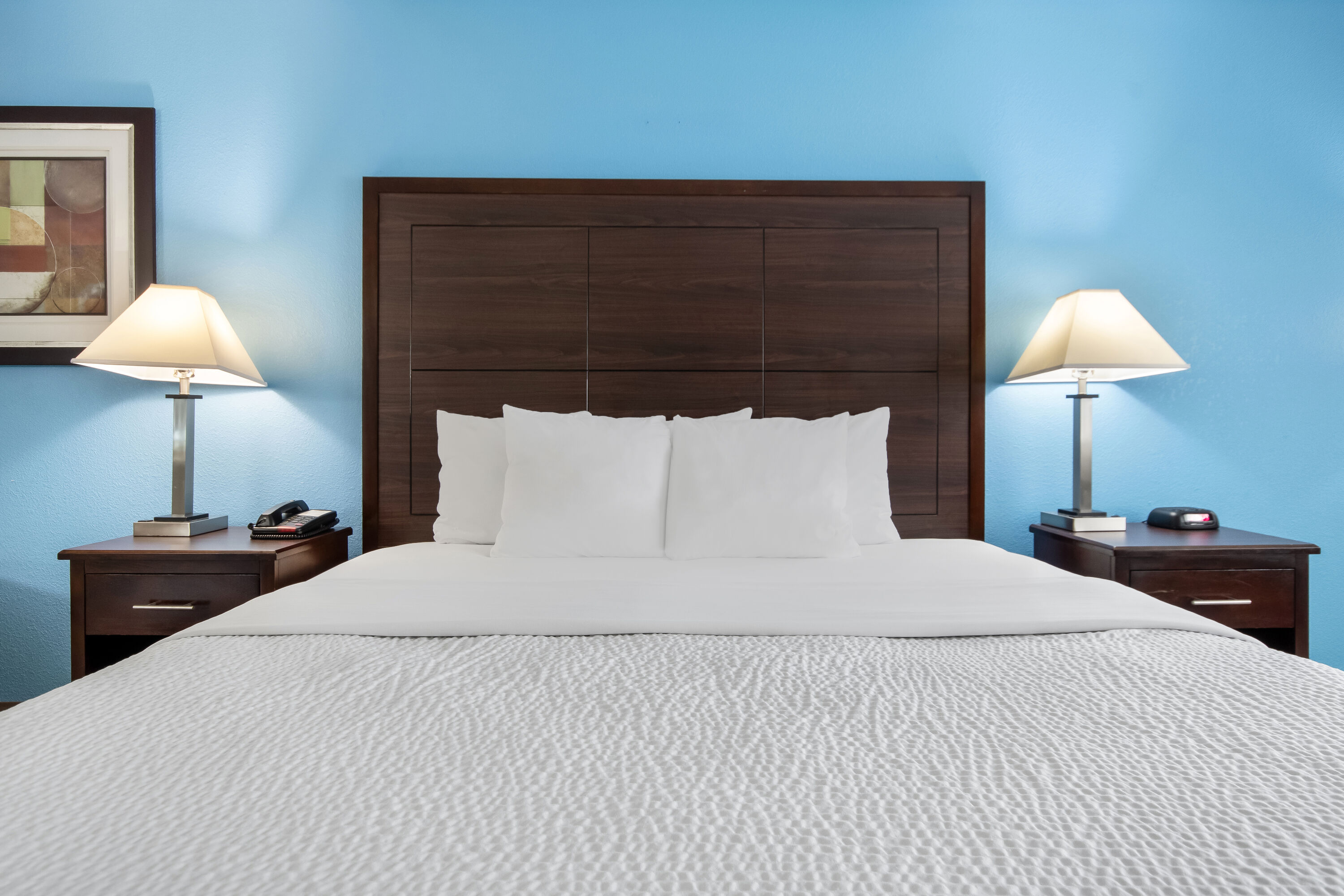 King bed guest room at the Baymont by Wyndham Marinette in Marinette, Wisconsin