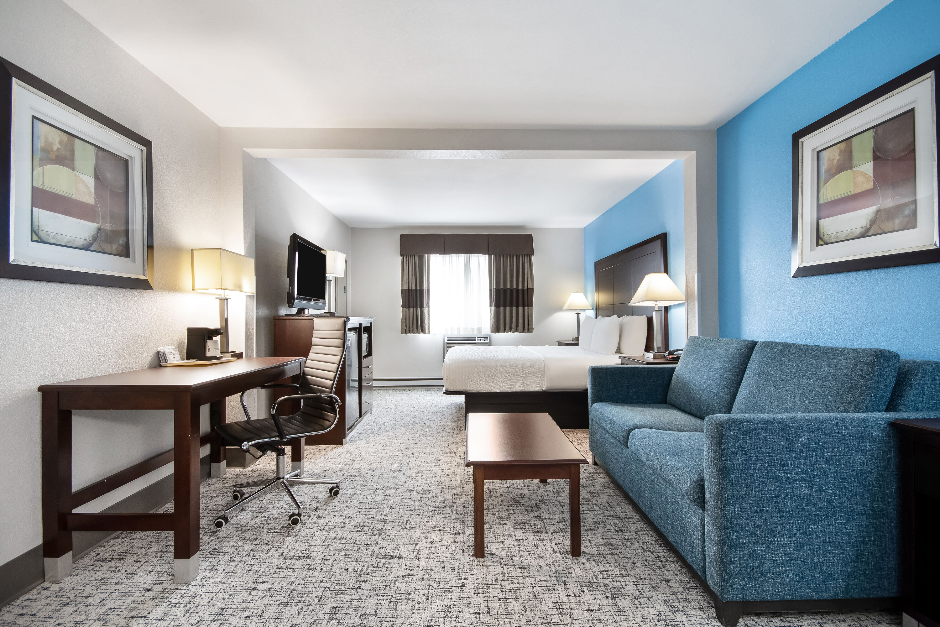 Baymont by Wyndham Marinette suite in Marinette, Wisconsin