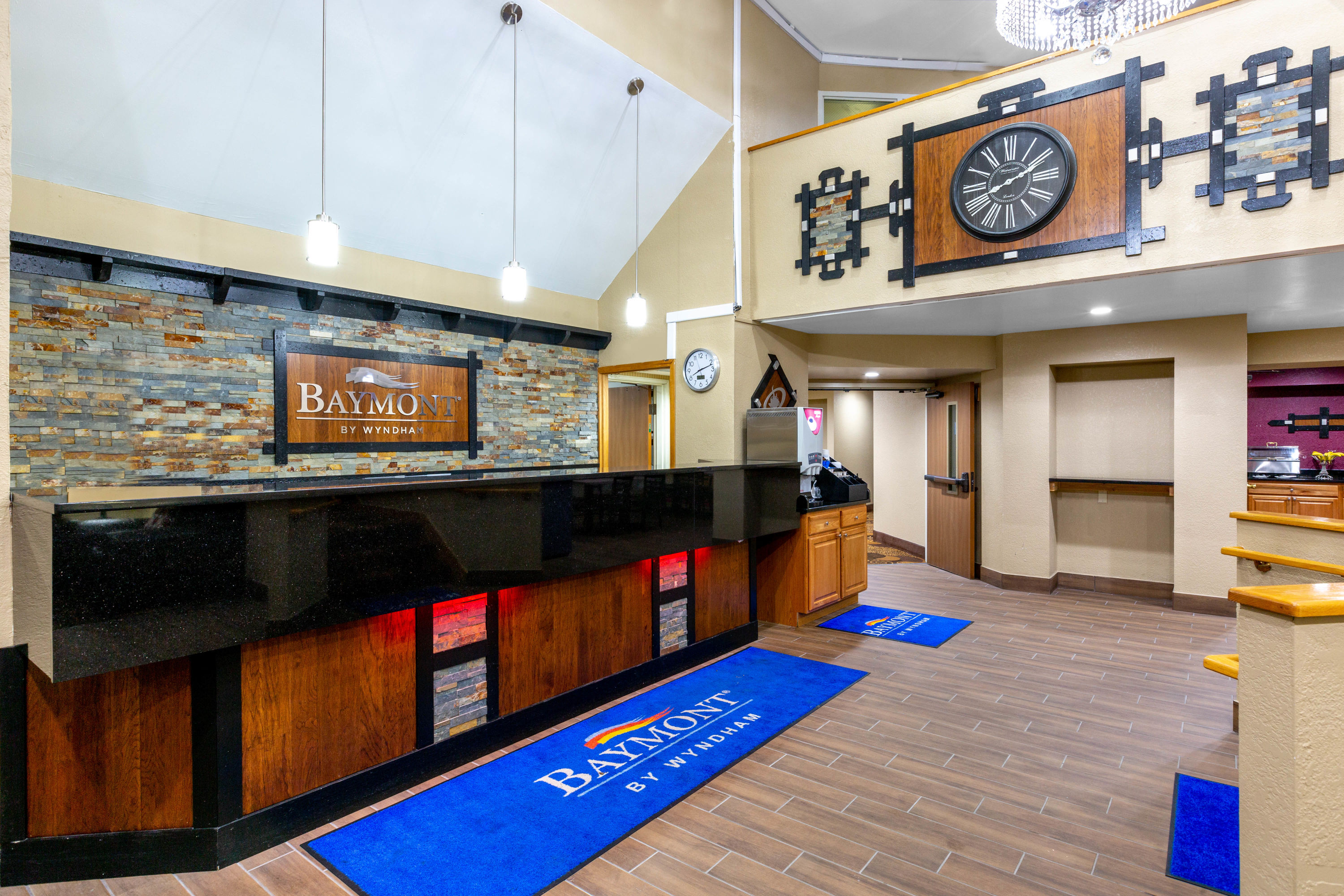 Baymont Inn Amp Suites By Wyndham Mukwonago Mukwonago Wi