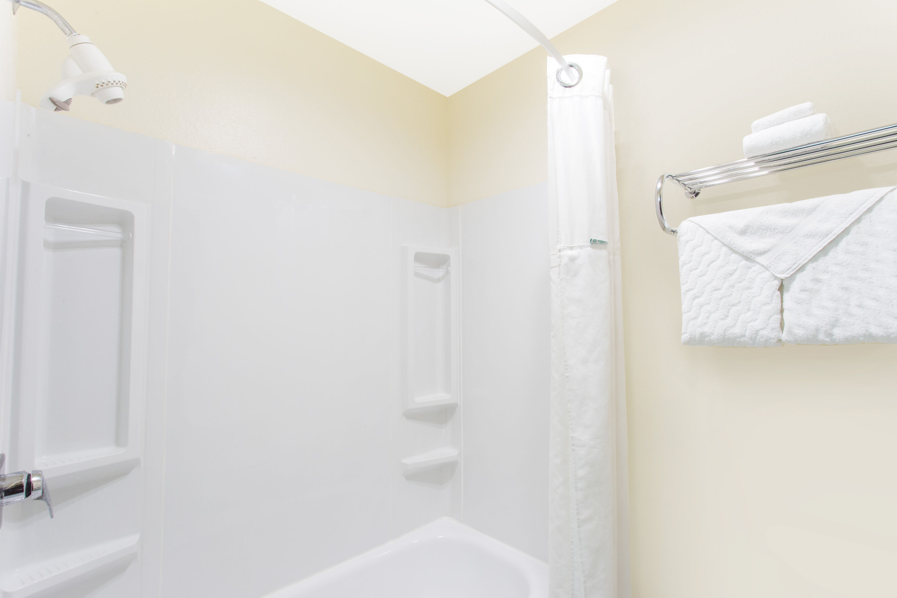 Guest room bath at the Baymont by Wyndham Waukesha in Waukesha, Wisconsin