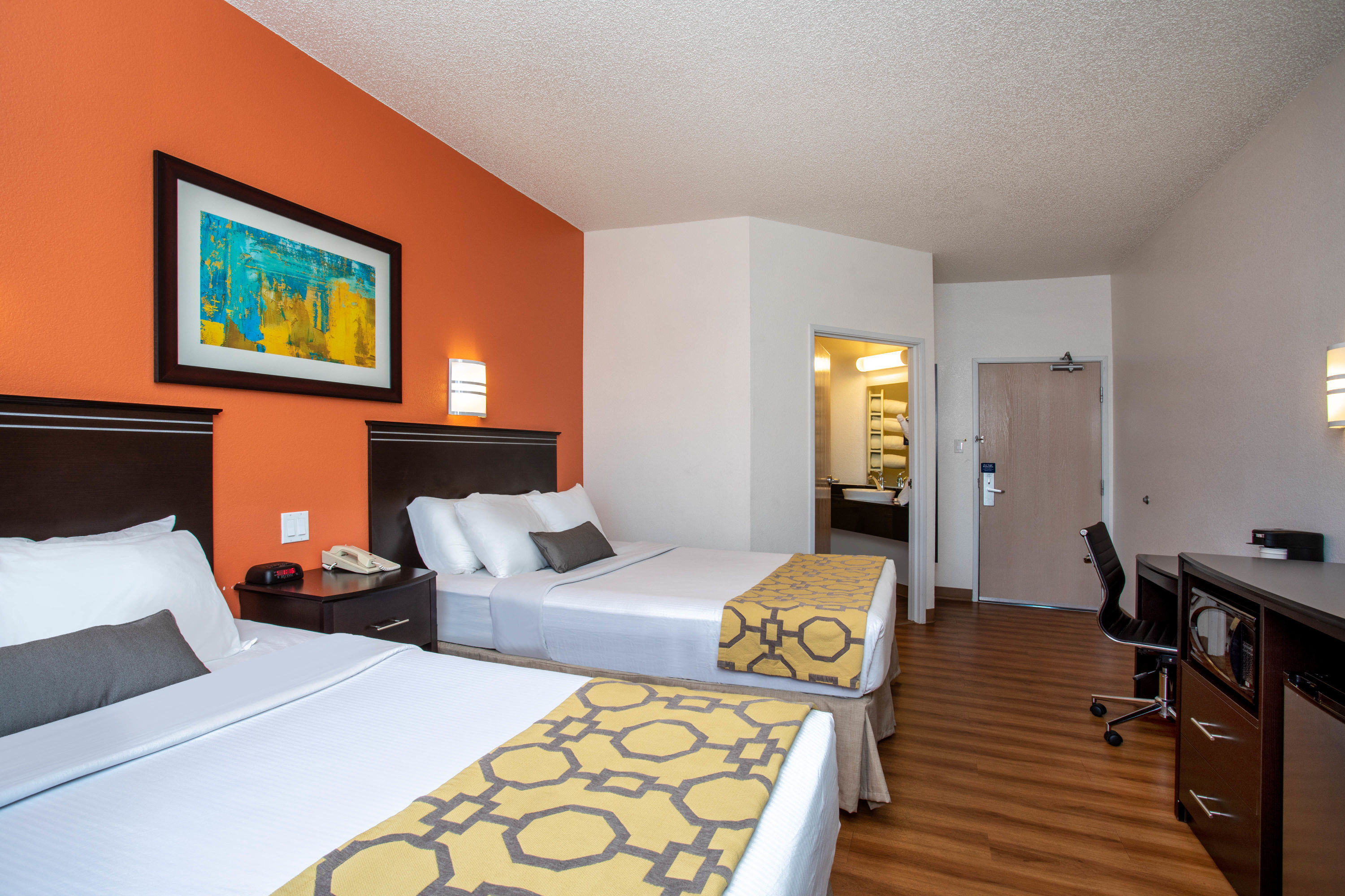 Guest room at the Baymont by Wyndham Sheridan in Sheridan, Wyoming