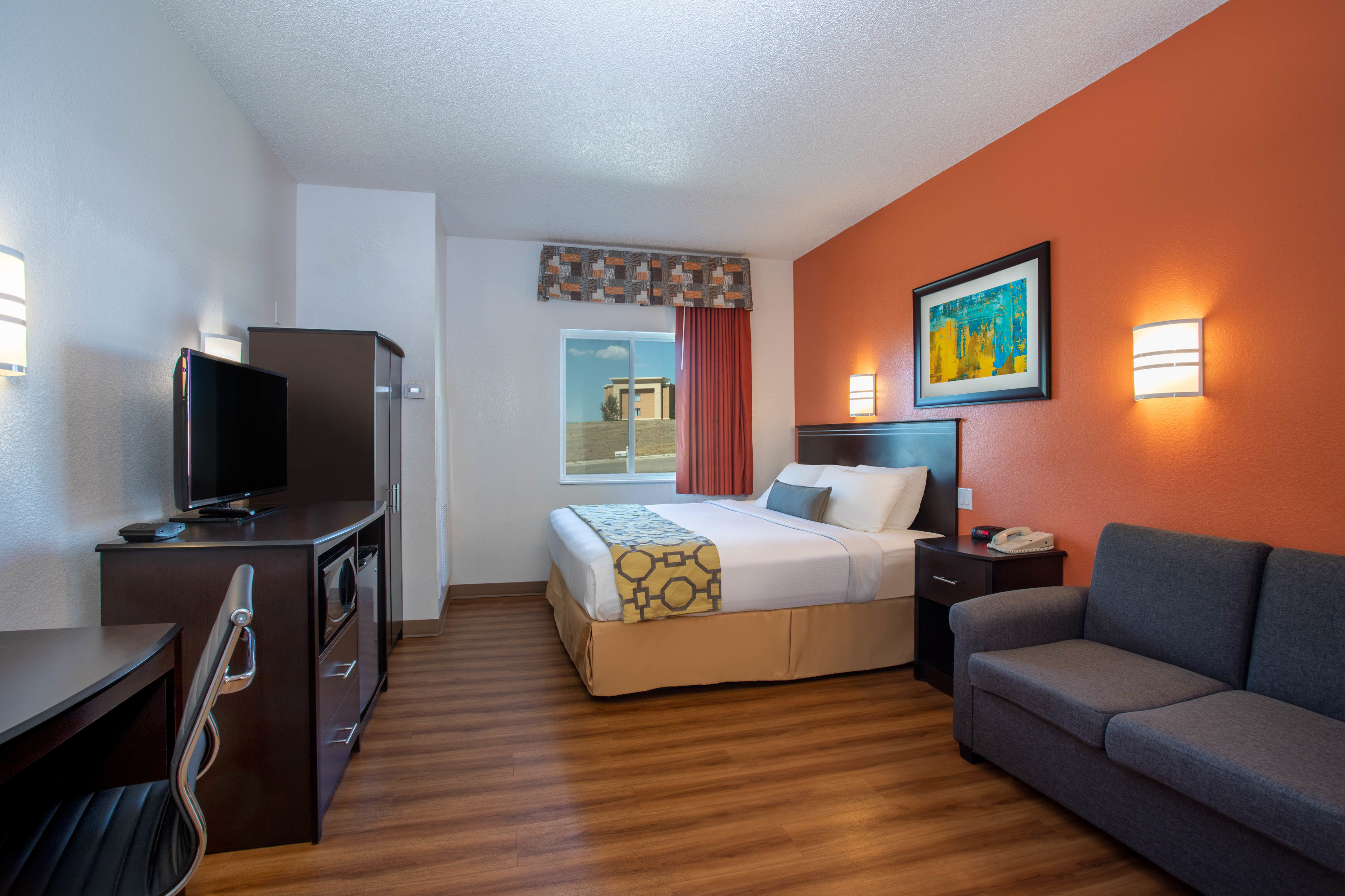 Baymont by Wyndham Sheridan suite in Sheridan, Wyoming