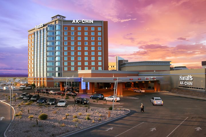 Exterior of Harrah's Ak-Chin hotel in Maricopa, Arizona