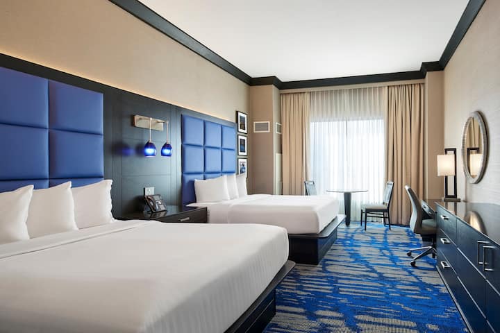 Guest room at the Harrah's Ak-Chin in Maricopa, Arizona