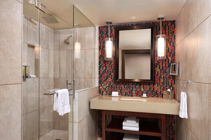 Guest room at the Harrah's Resort Southern California in Valley Center, California