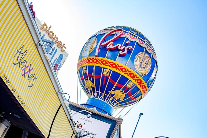 Paris Las Vegas bar and grill in Las Vegas, Nevada