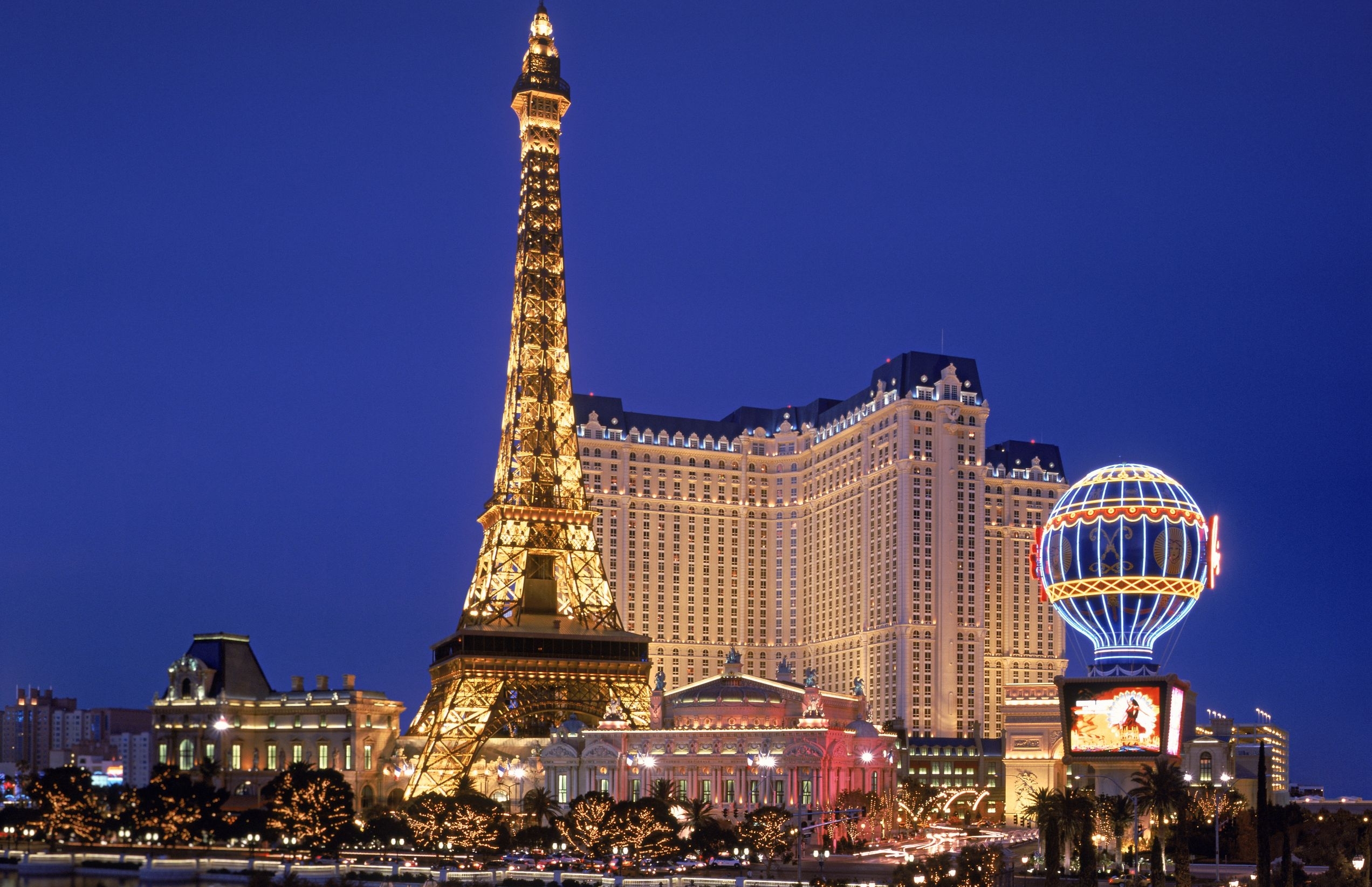 Paris las vegas hotel & casino hi-res stock photography and images