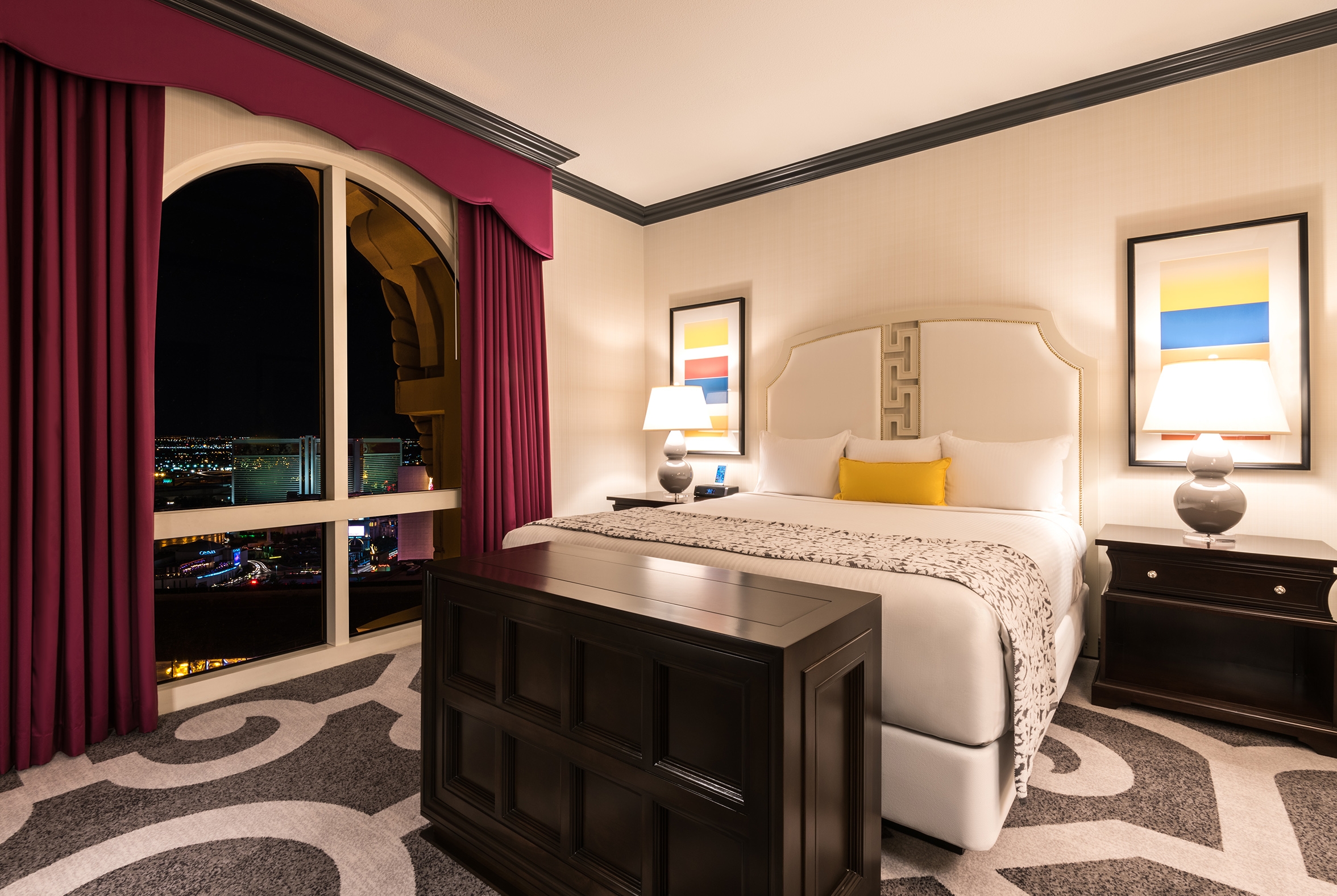 paris hotel las vegas burgundy room pictures